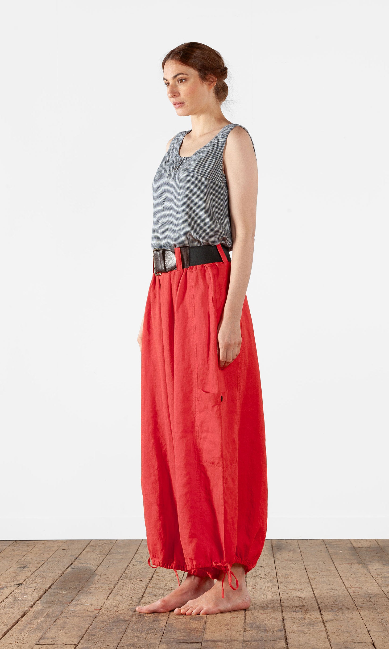Extra wide linen trousers with drawstring