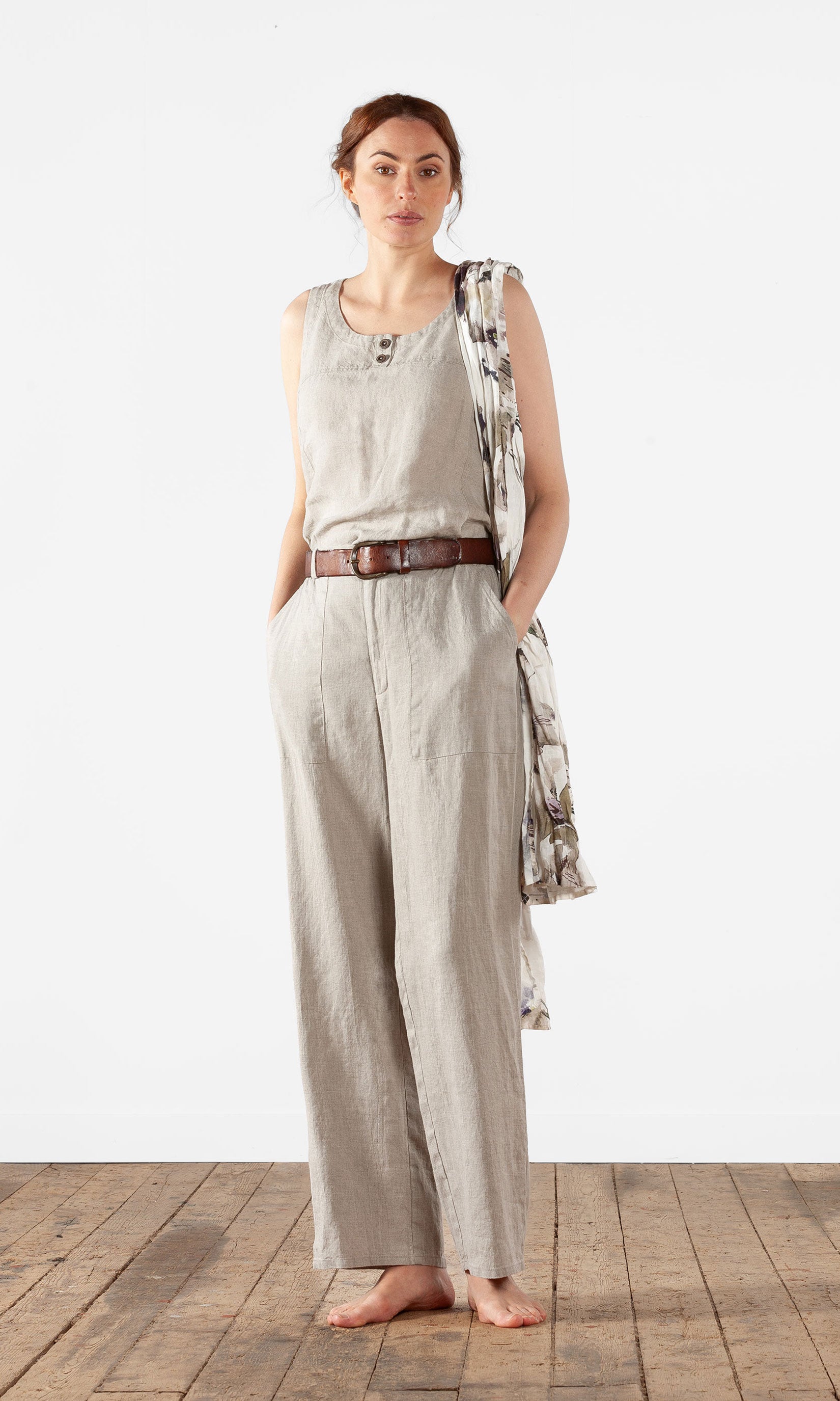 Rectangular linen scarf