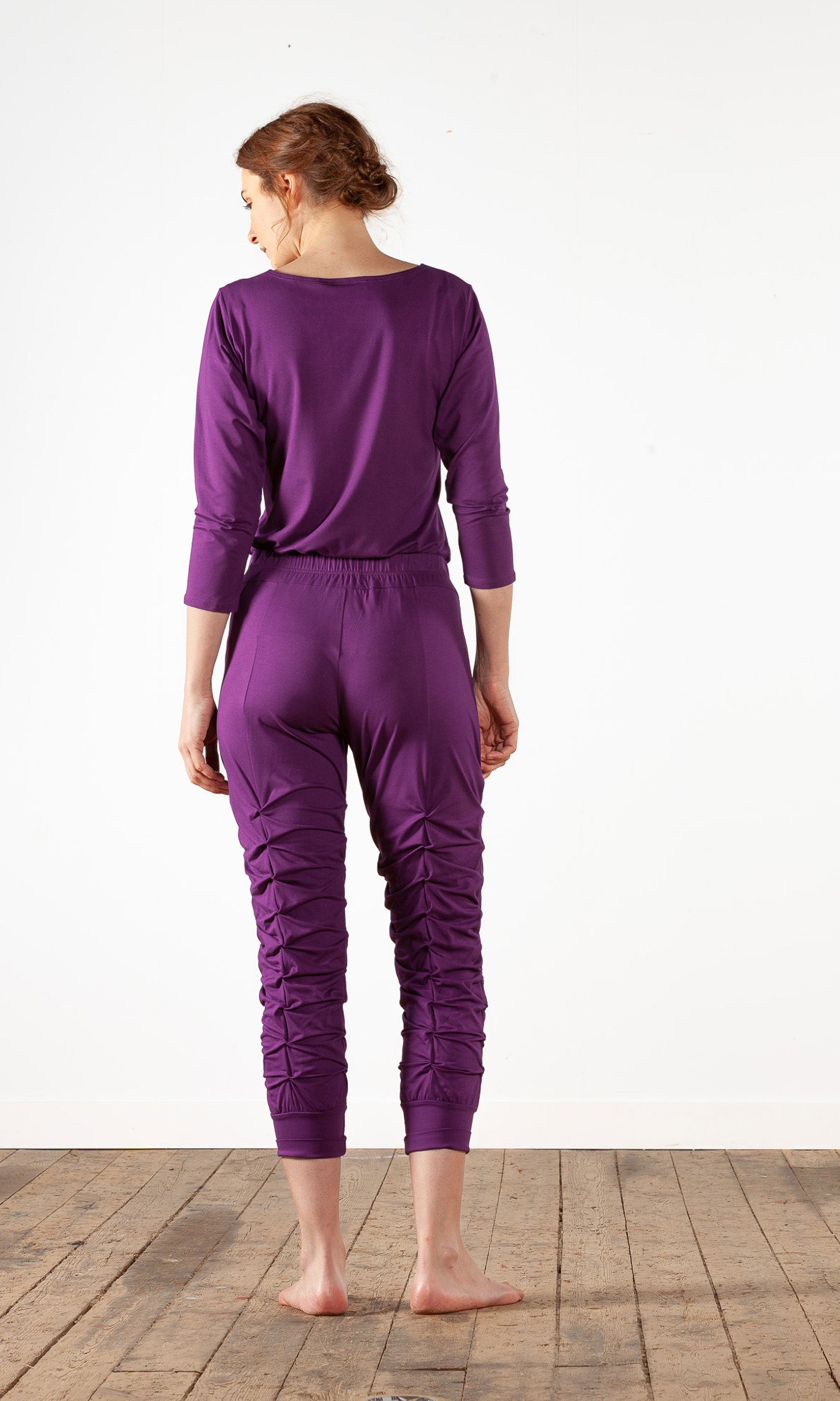 Pleated viscose capri tights