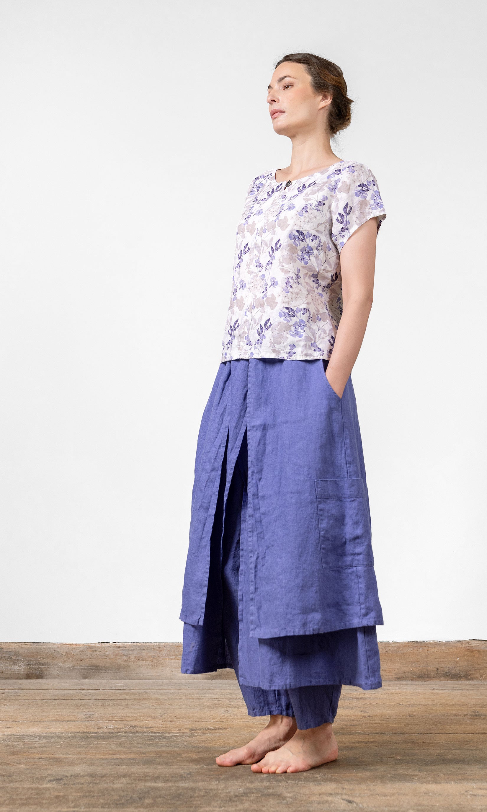 Kurzärmeliges Leinenoberteil mit lockerer Passform und rundem Halsausschnitt