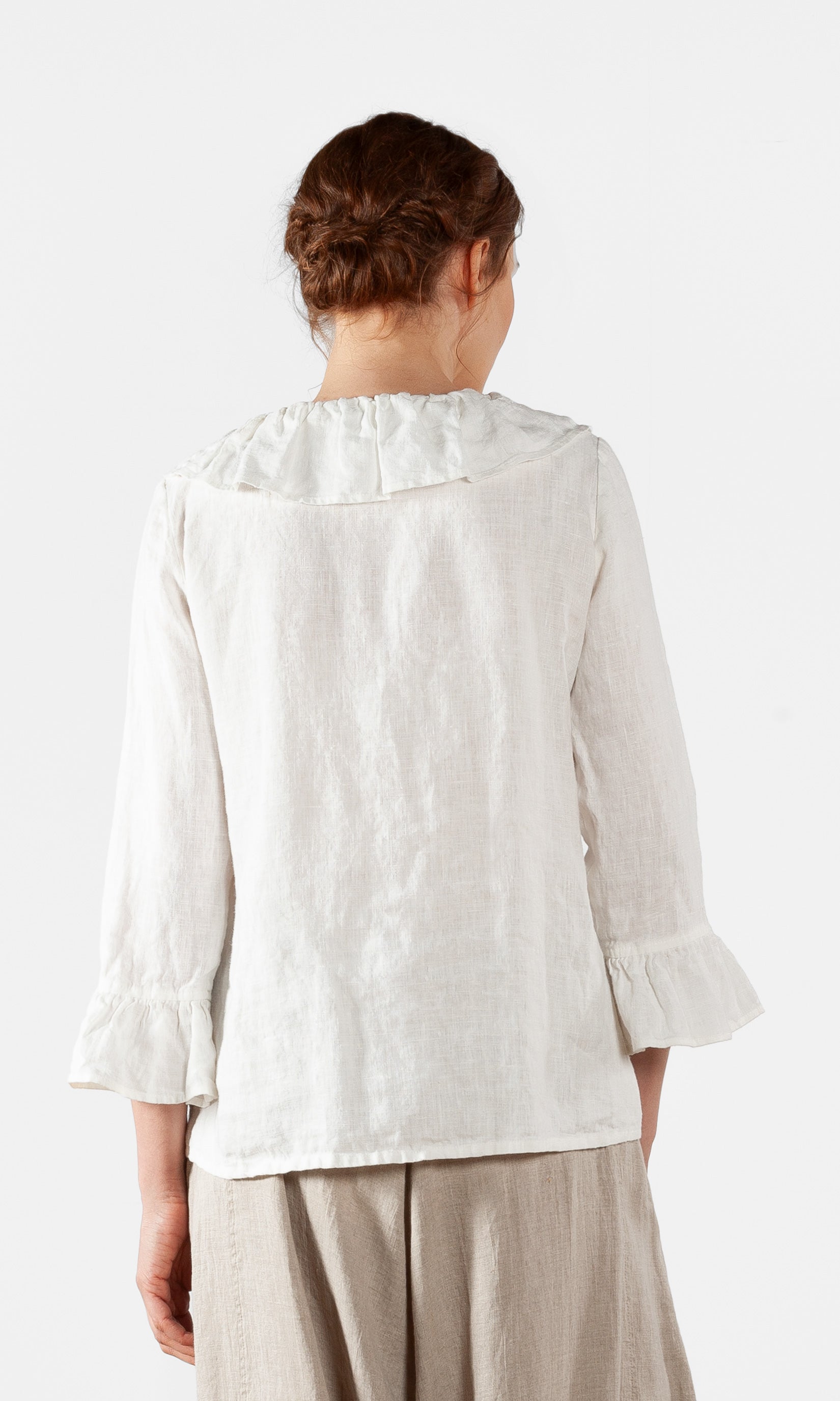 Linneblus med volanger, rak modell