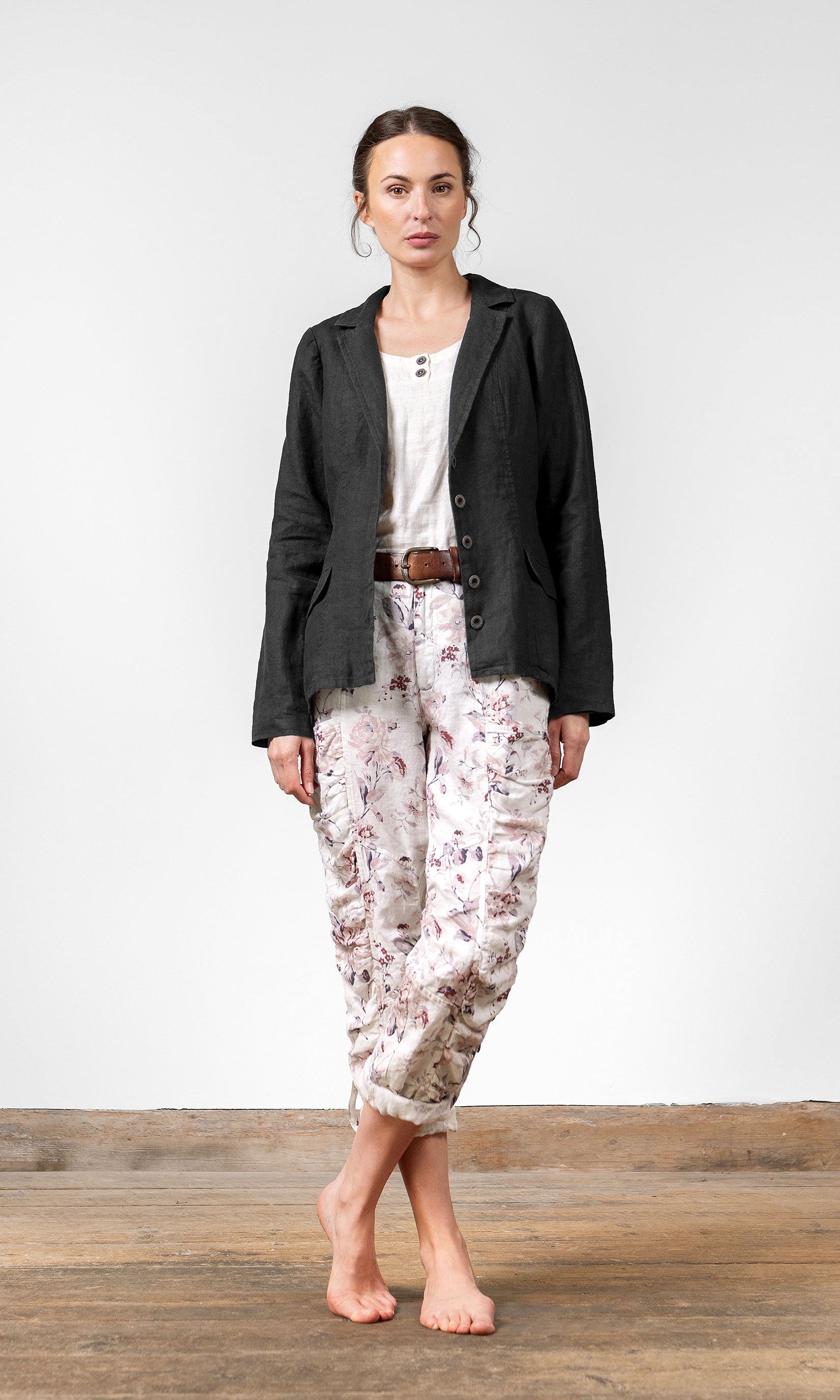 Leinenjacke in klassischer taillierter Form