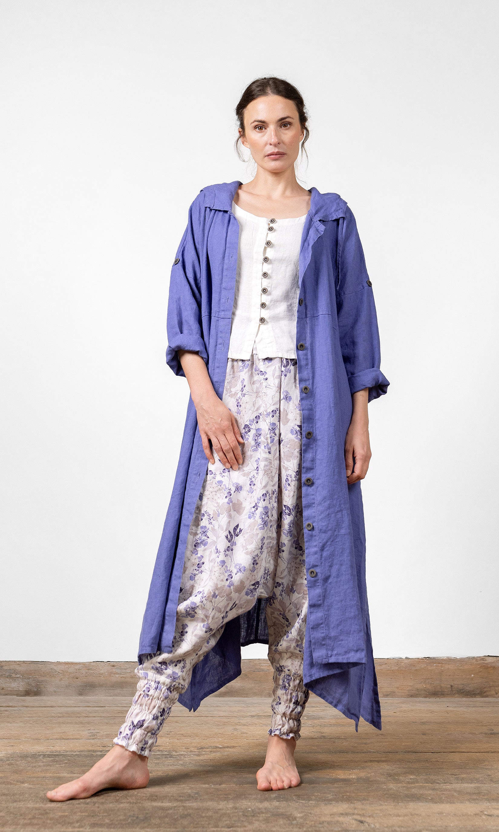 Lång linnerock med huva