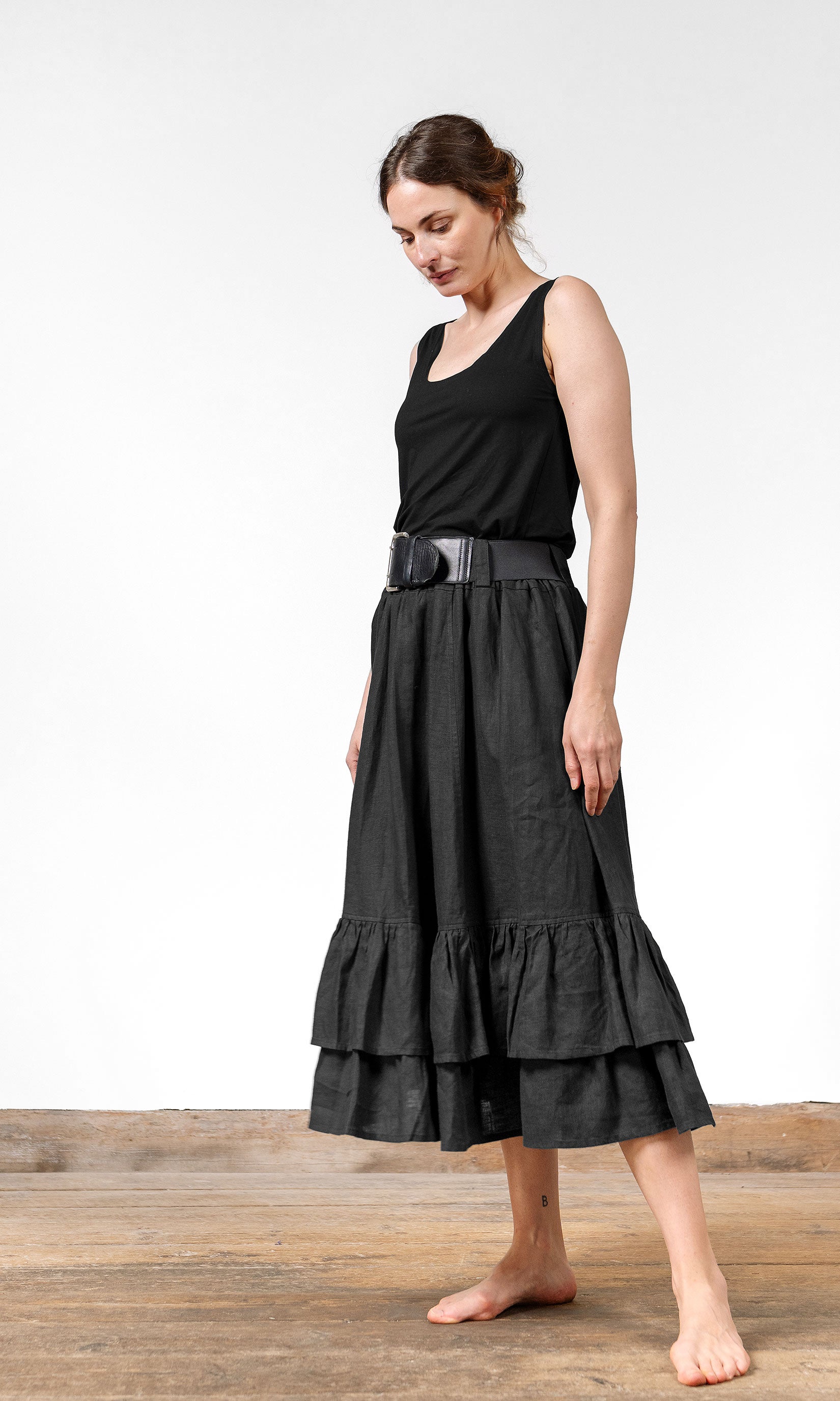 Lång linnekjol med volanger