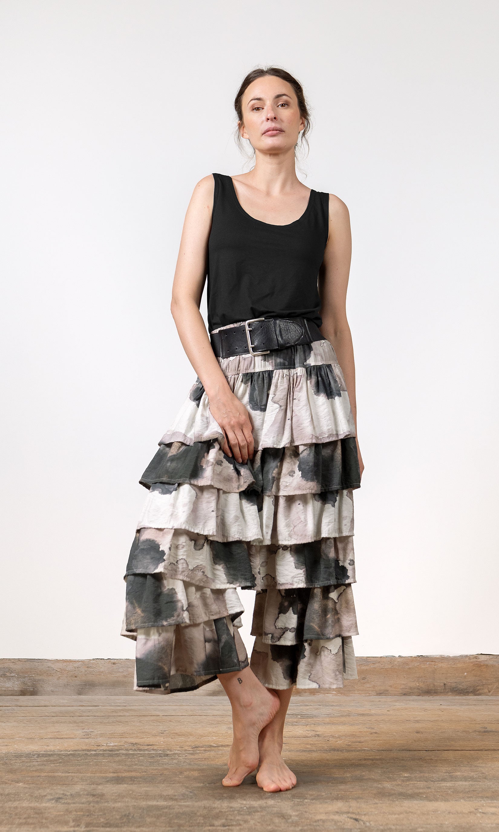 Byxkjol med lager av volang i viskosmix