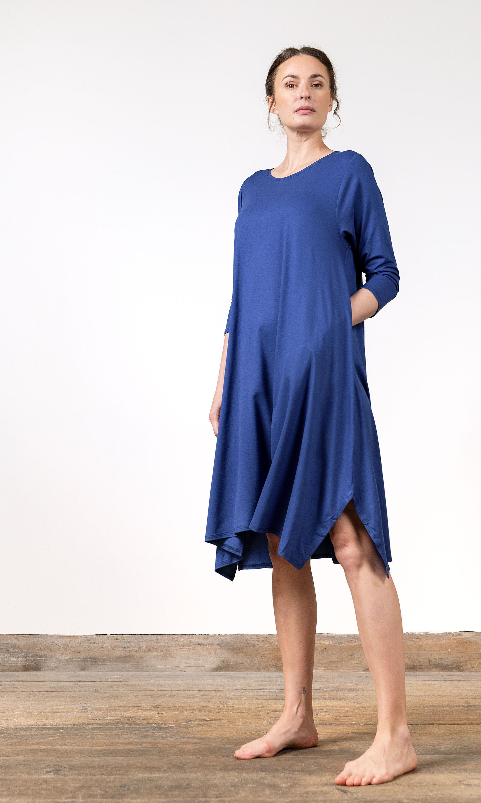 Viskosekleid, A-Linienform und weit geschnitten