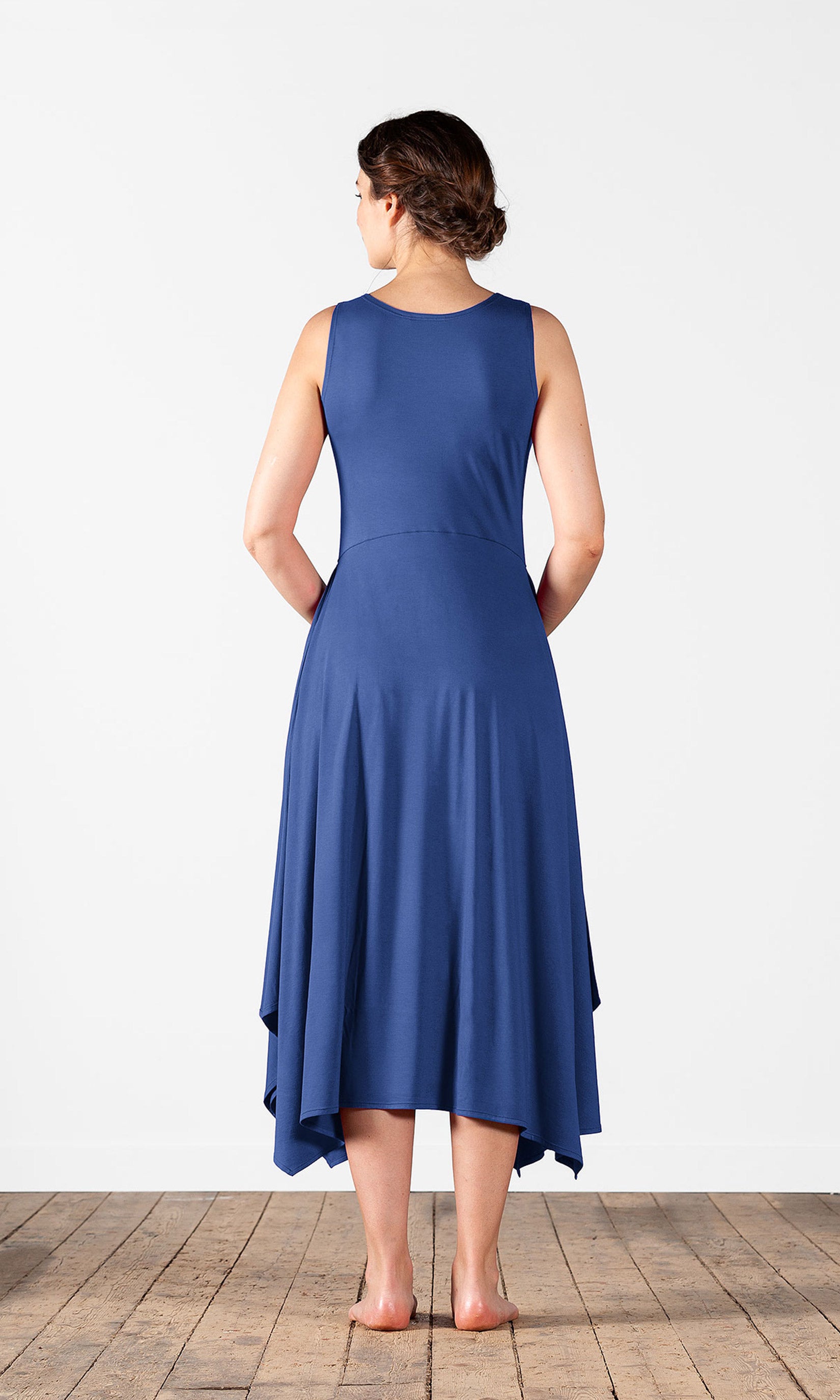 Viscose dress without sleeve