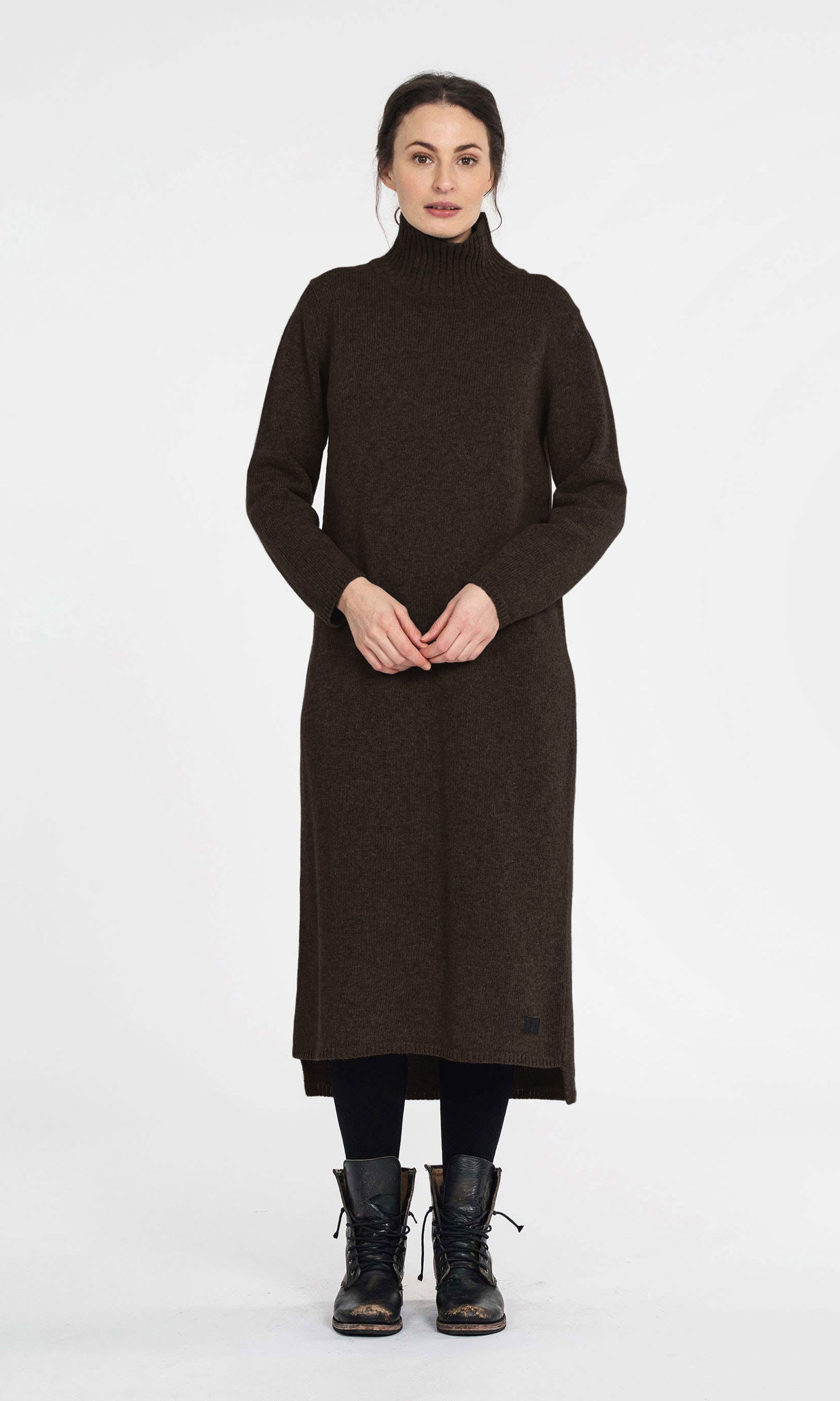 Long wool dress with polo