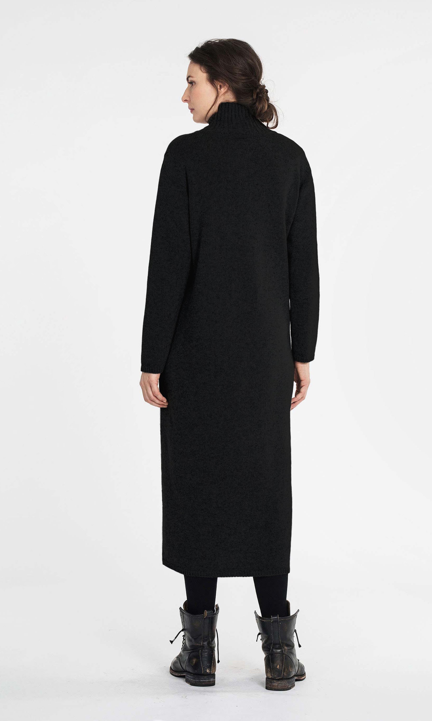 Lång ullklänning med polo