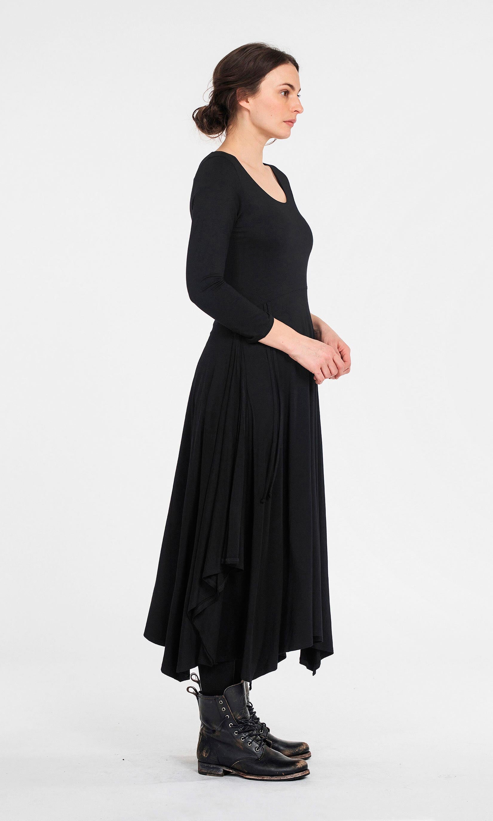 Long viscose dress with wide skirt