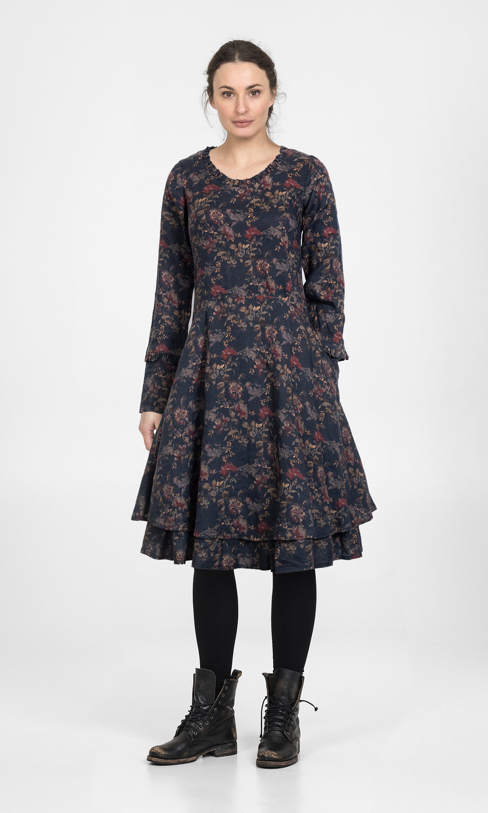 Knee-length linen dress with ruffle details