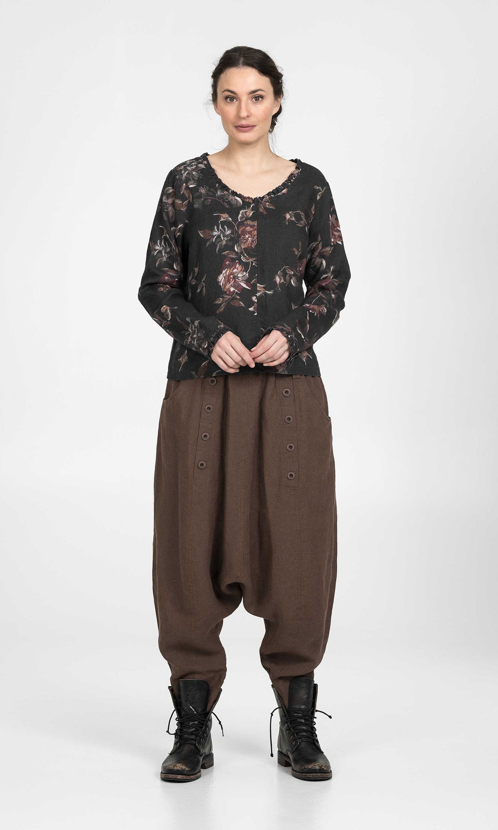 Linen top with ruffles