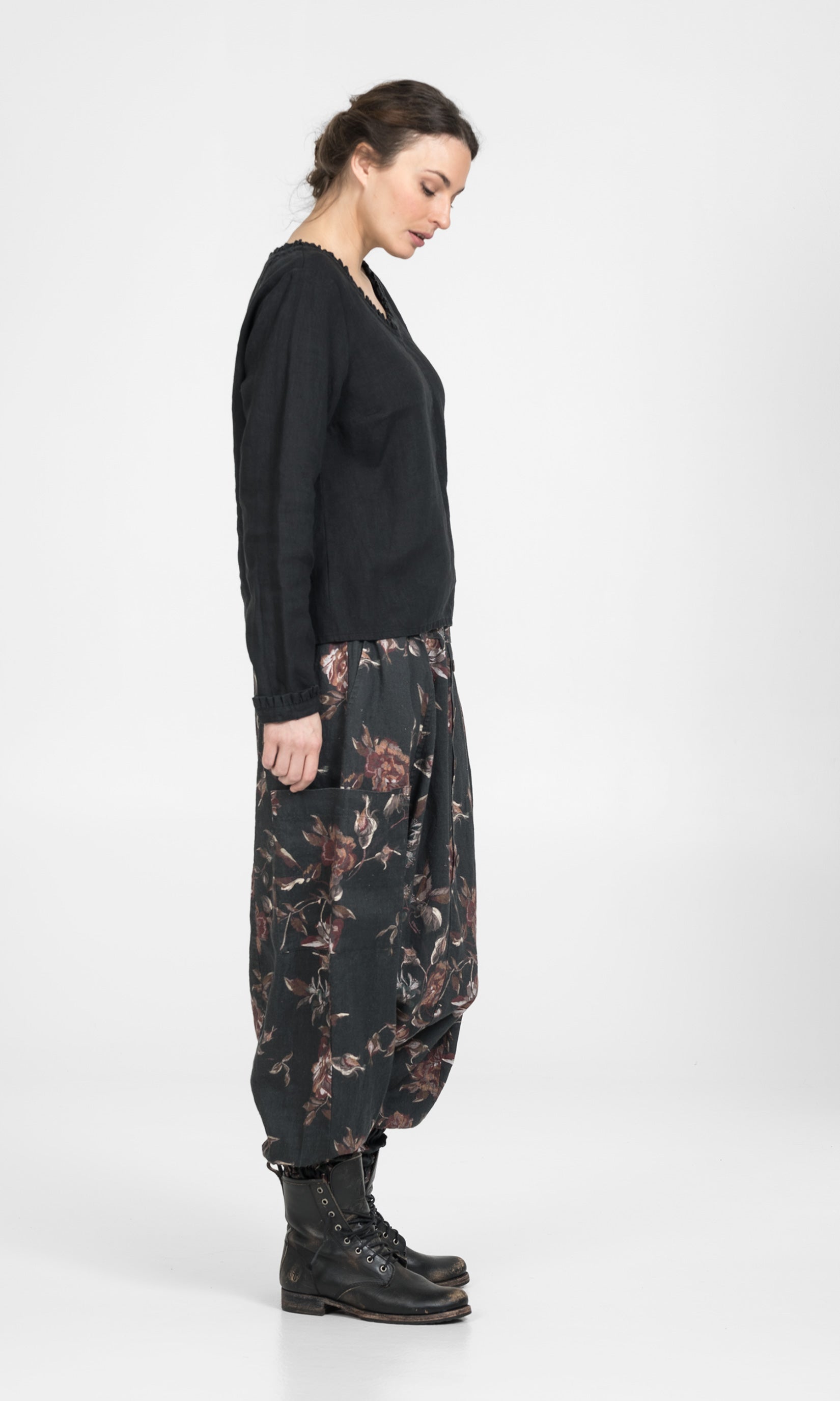 Linen top with ruffles