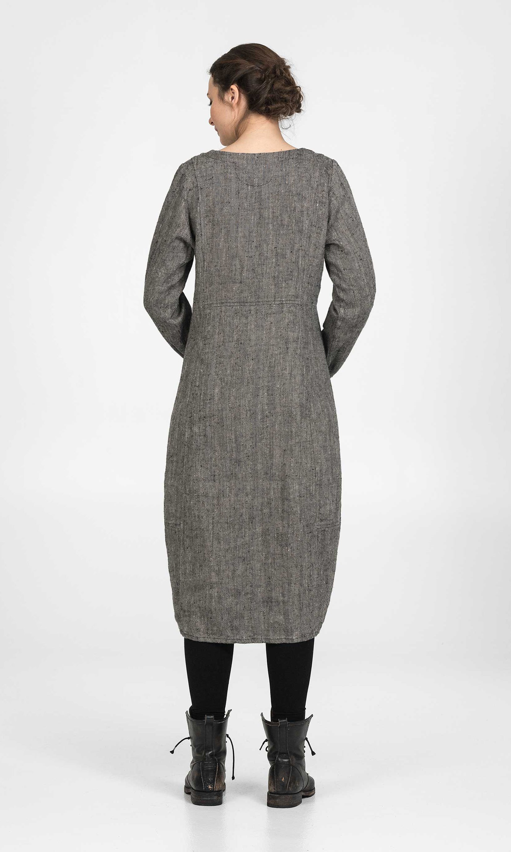 Longer linen dress with balloon skirt