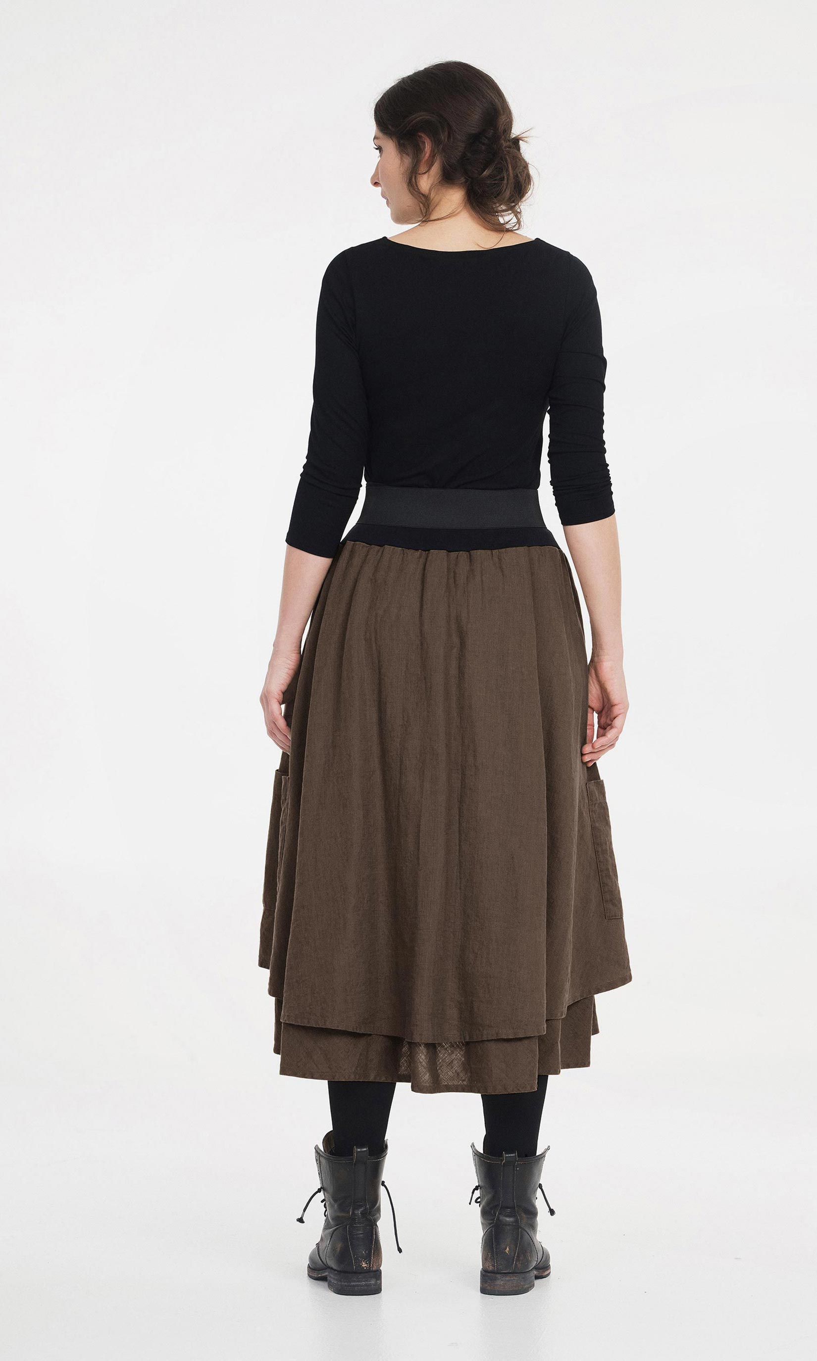 Long linen skirt in double layers with front buttoning