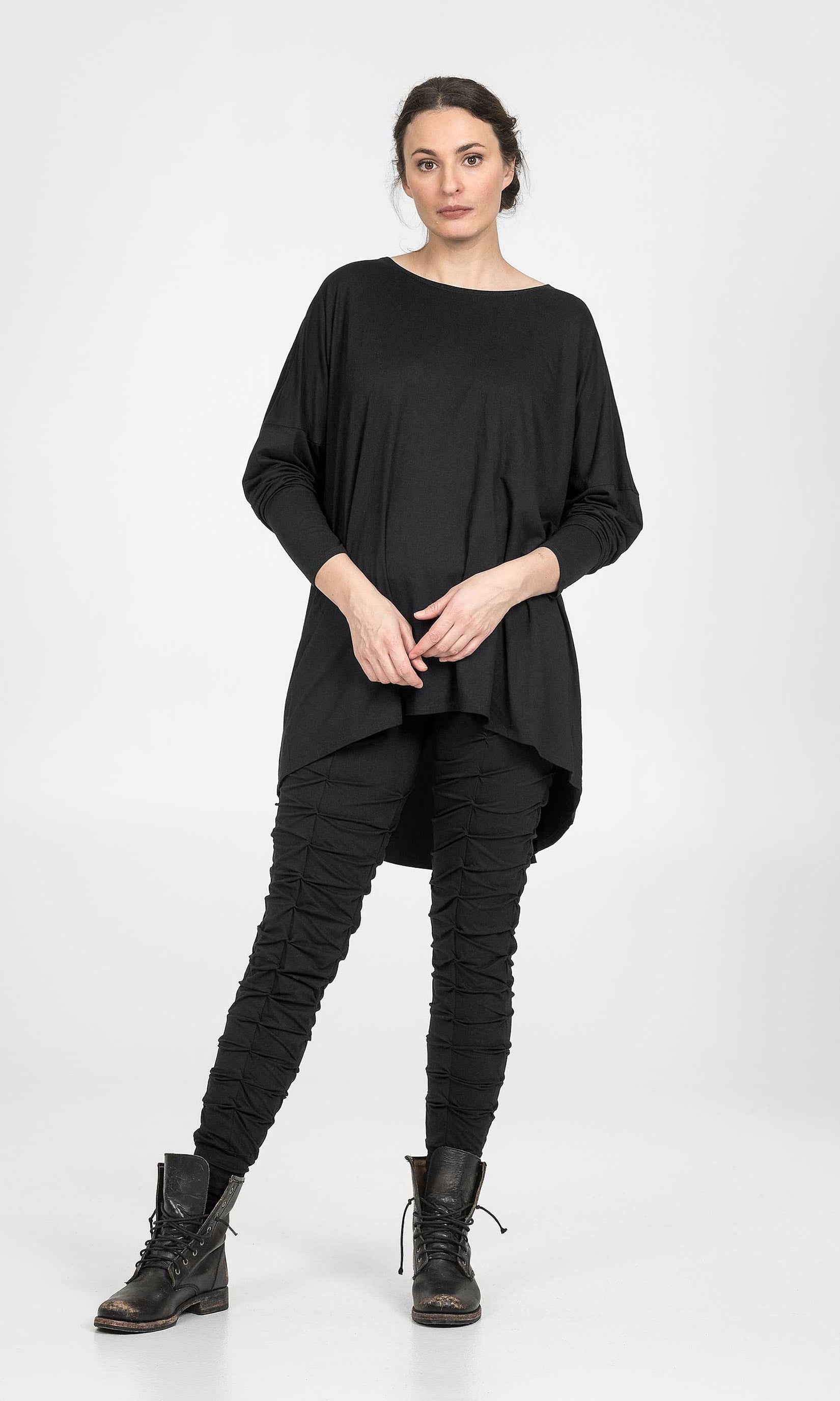Oversize top with buttoning at the back