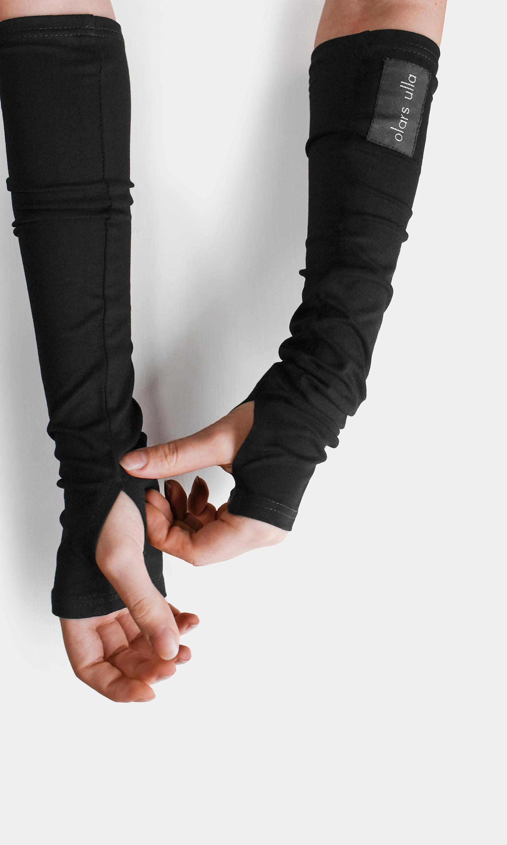 Viscose wrist warmers