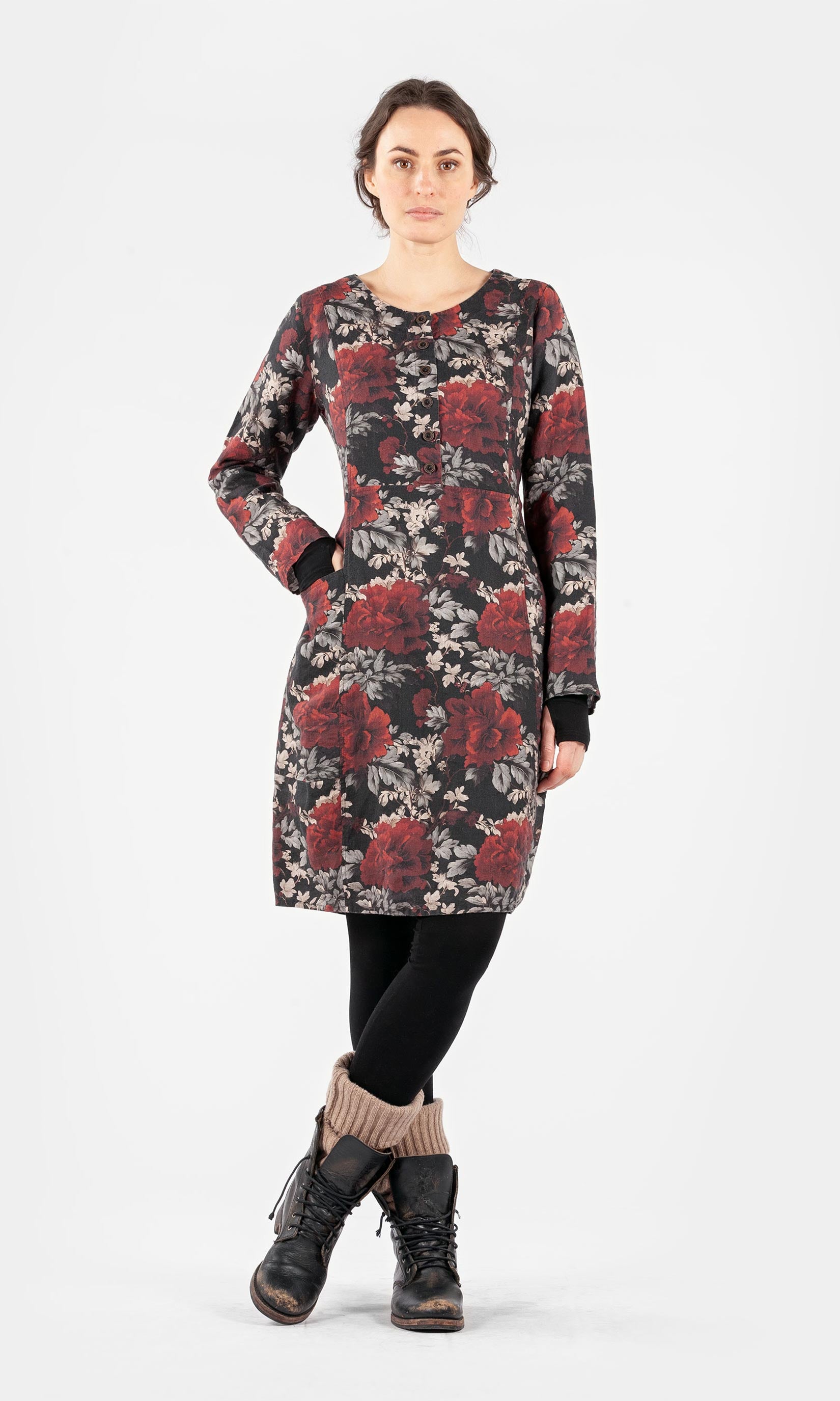 Kurzes Leinenkleid mit Ballonrock