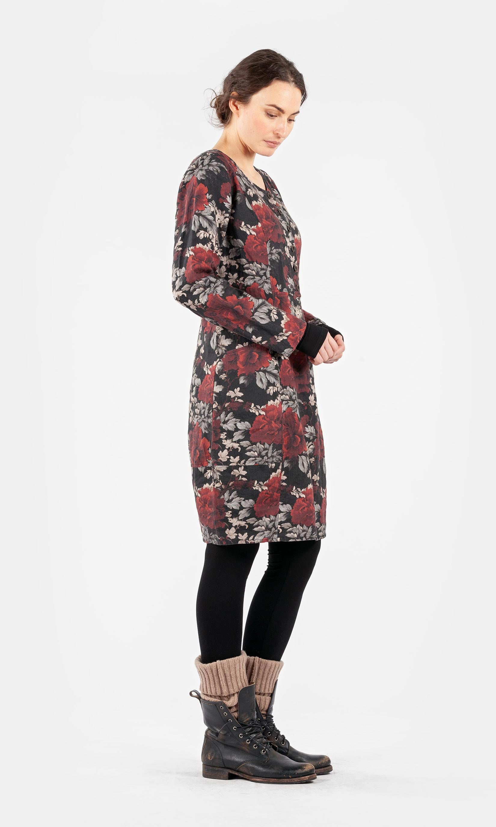 Kurzes Leinenkleid mit Ballonrock