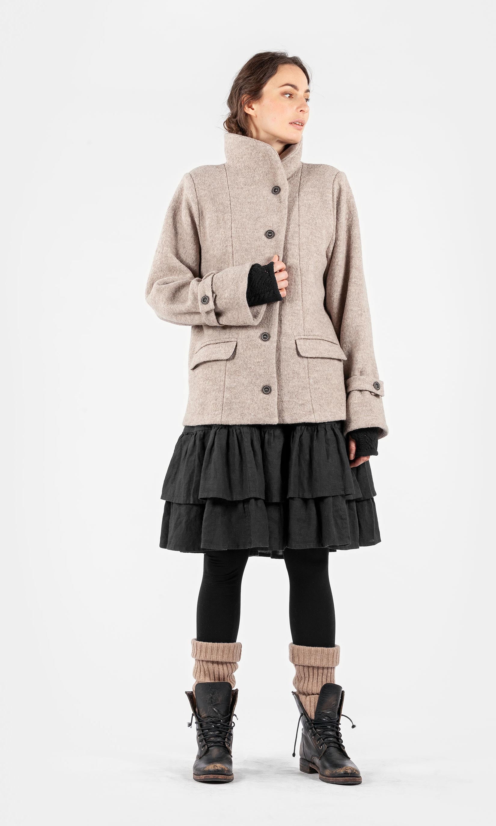 Wolljacke mit großem Kragen