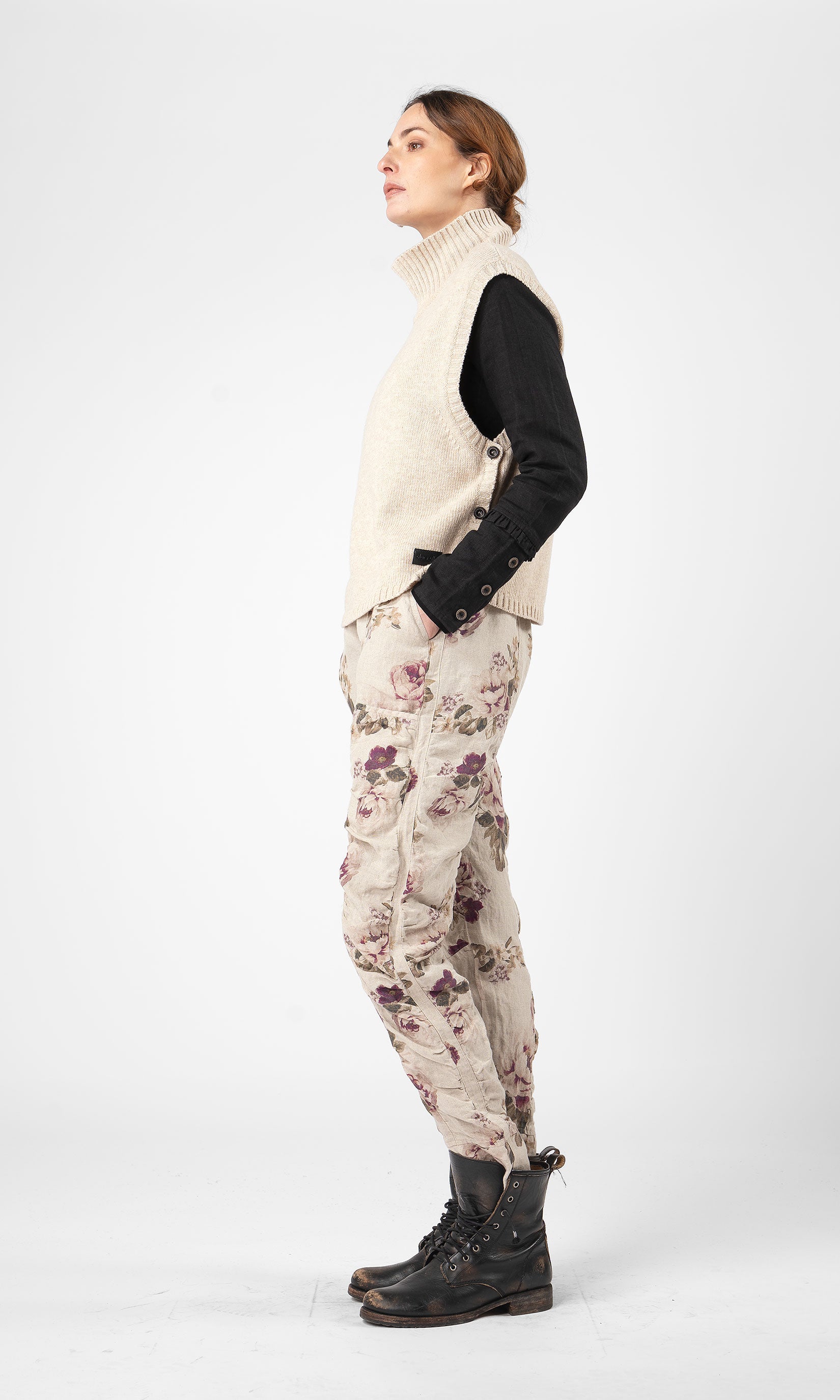Knitted wool polo vest