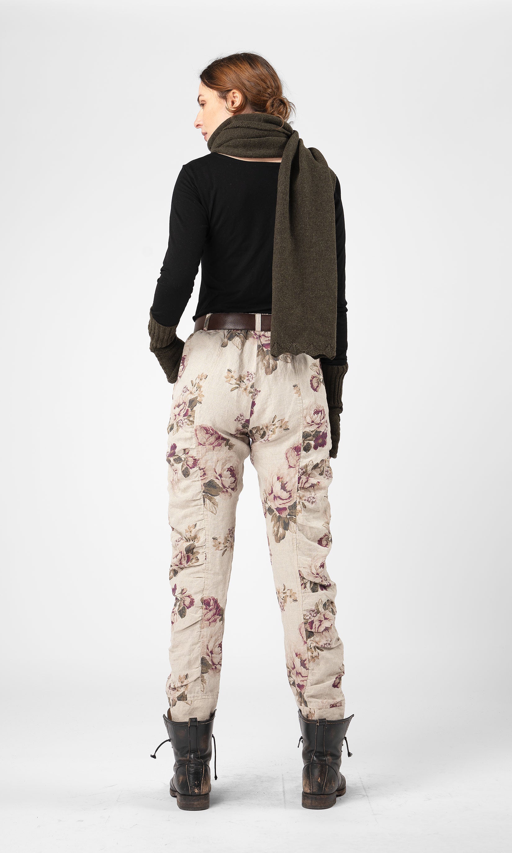 Pleated linen trousers
