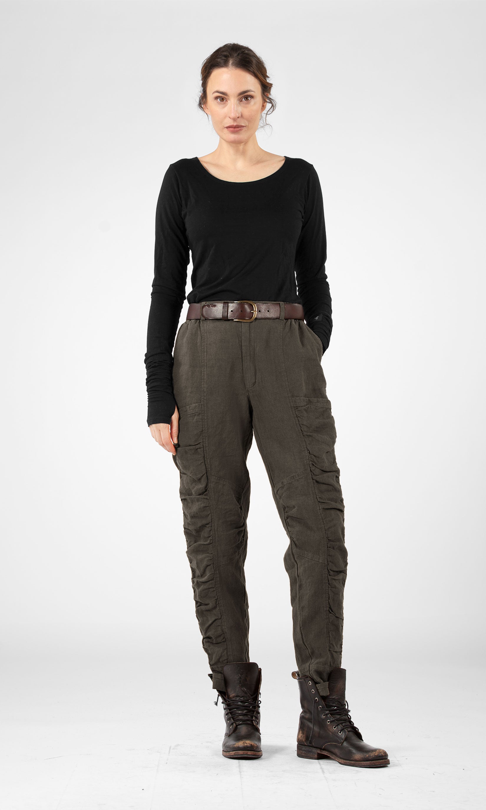 Pleated linen trousers