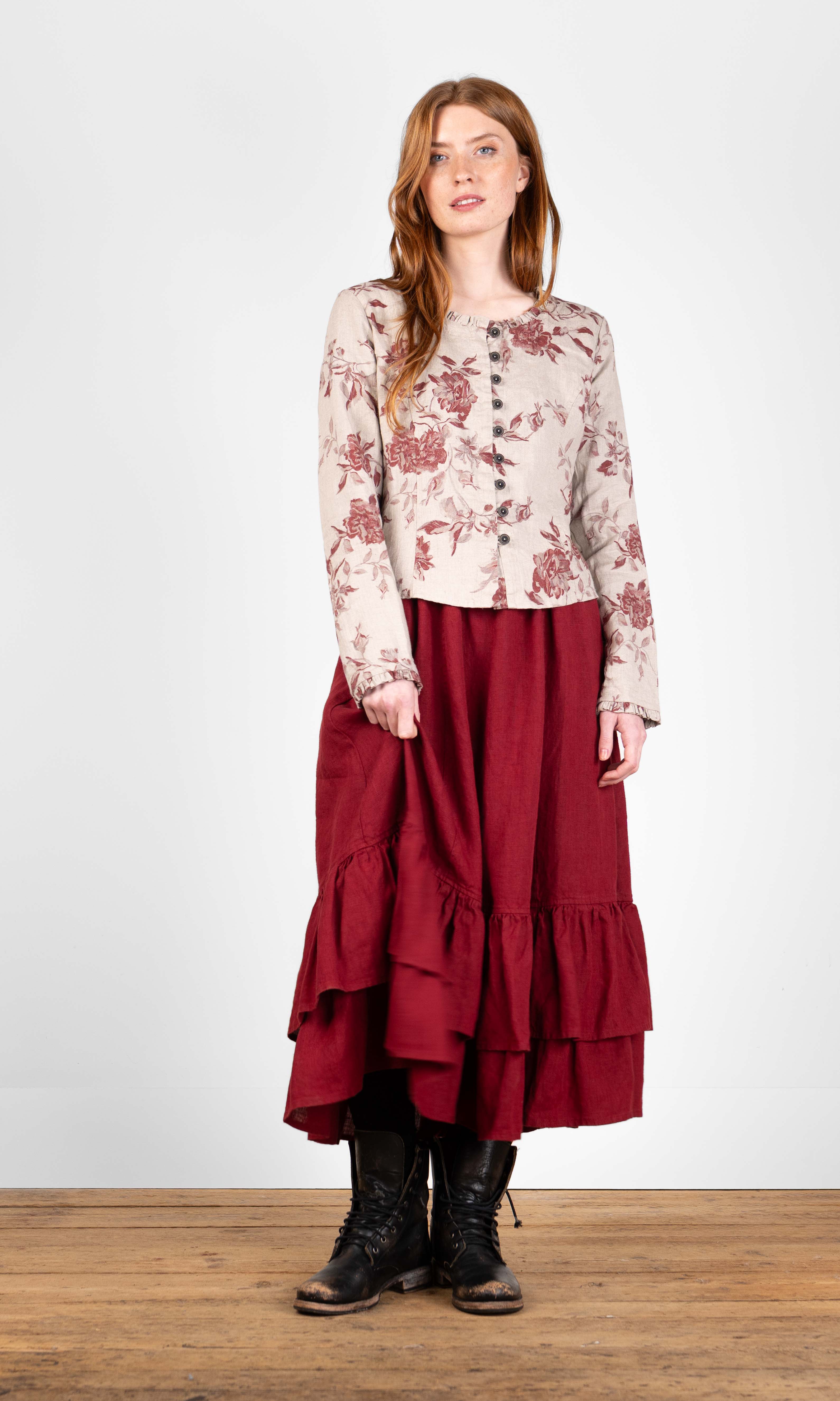 Blus med volangdetaljer, figursydd