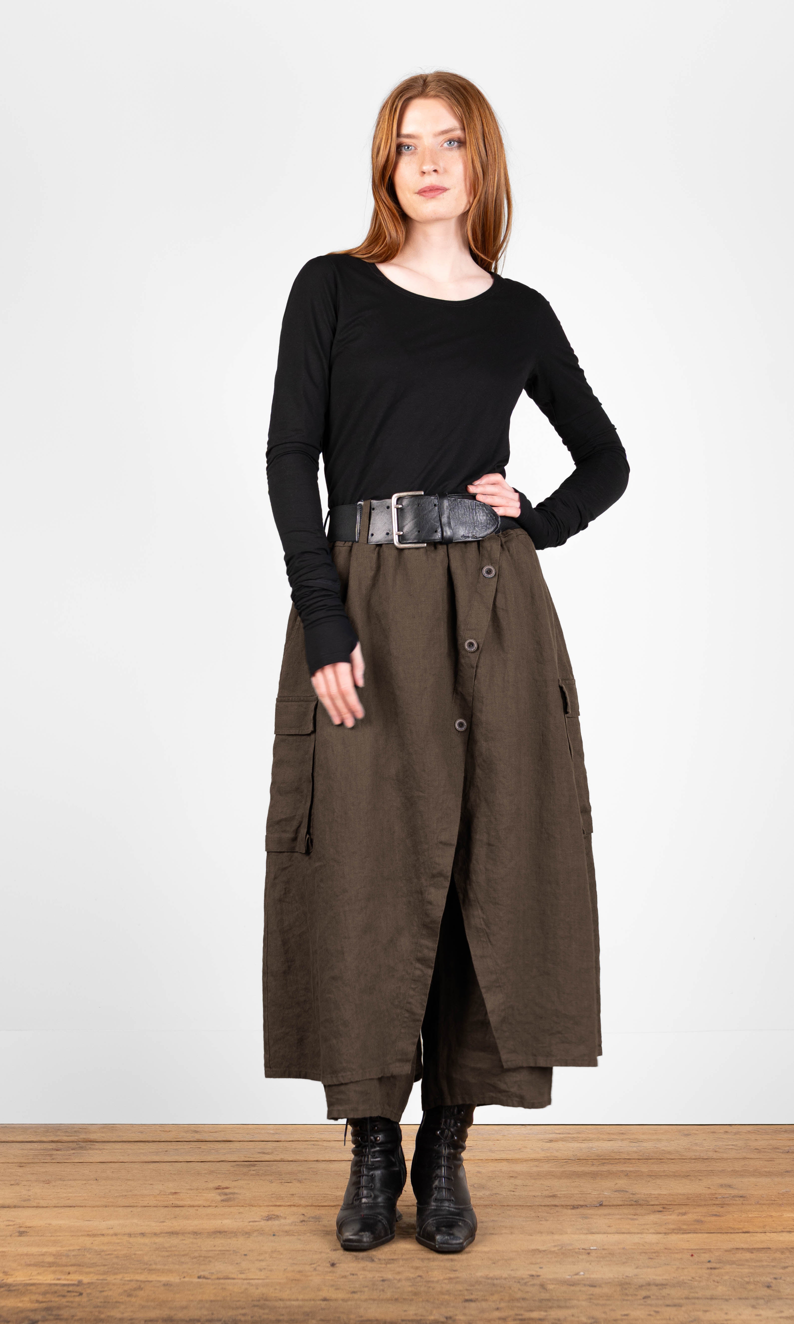 Leinenrock mit Hosenbeinen und Taschen