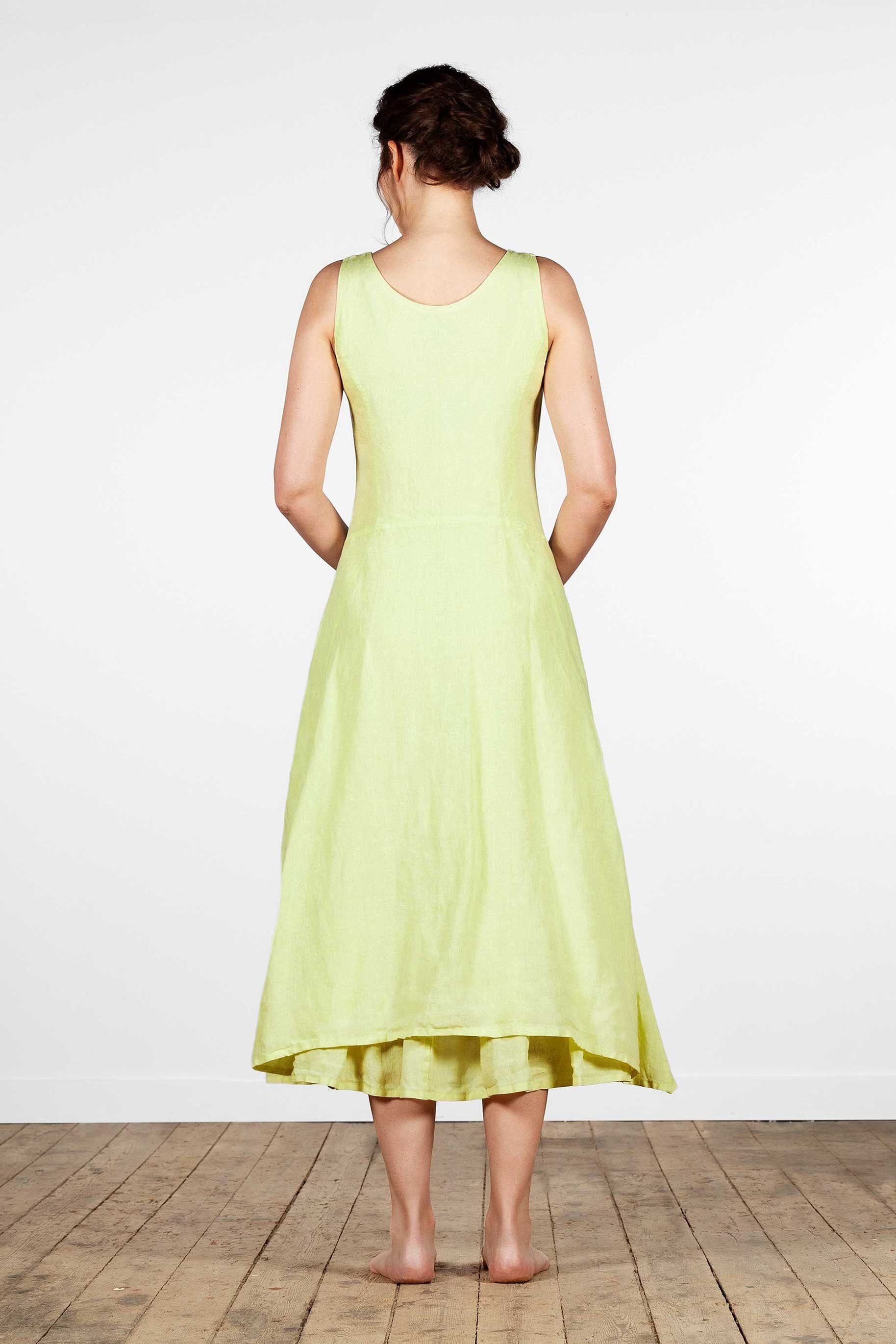 Figure close long sleeveless linen dress