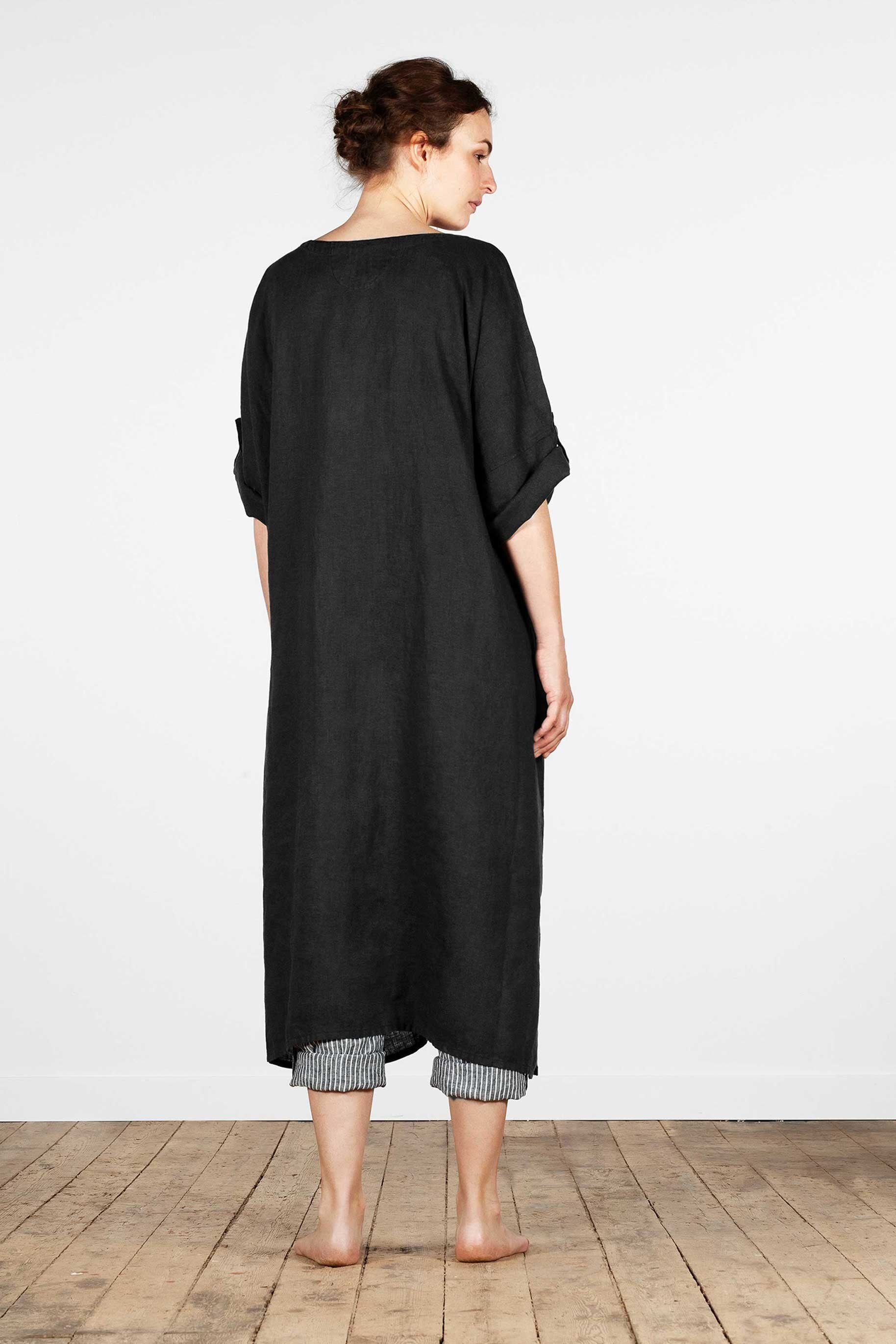 Lång oversize linneklänning