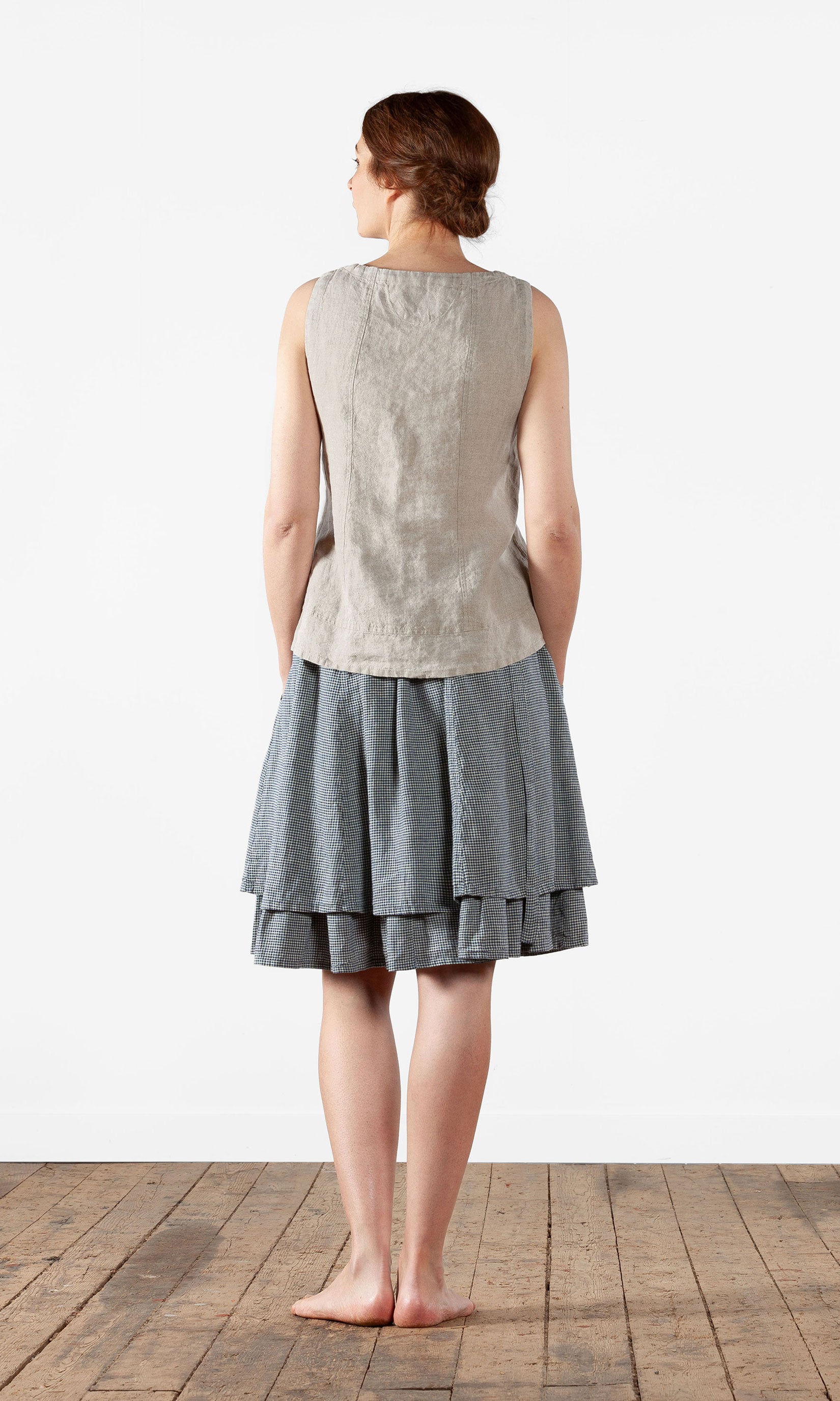 Straight tank top with buttons in linen