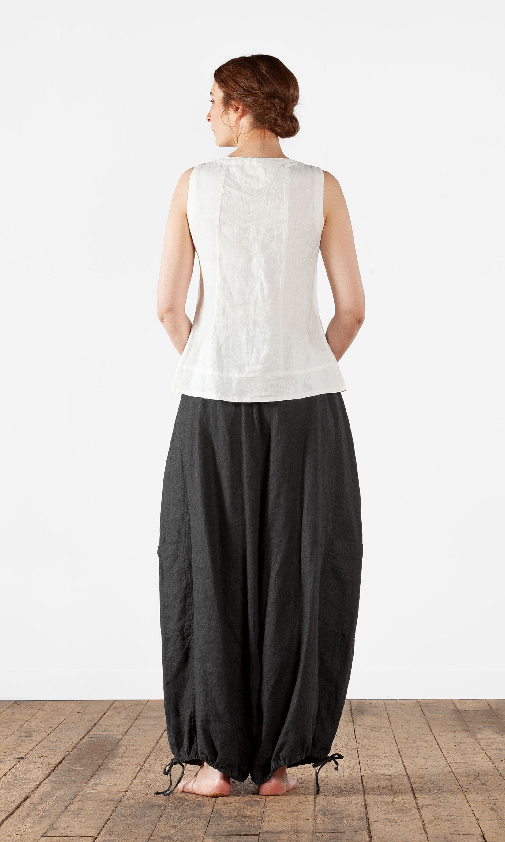 Straight tank top with buttons in linen