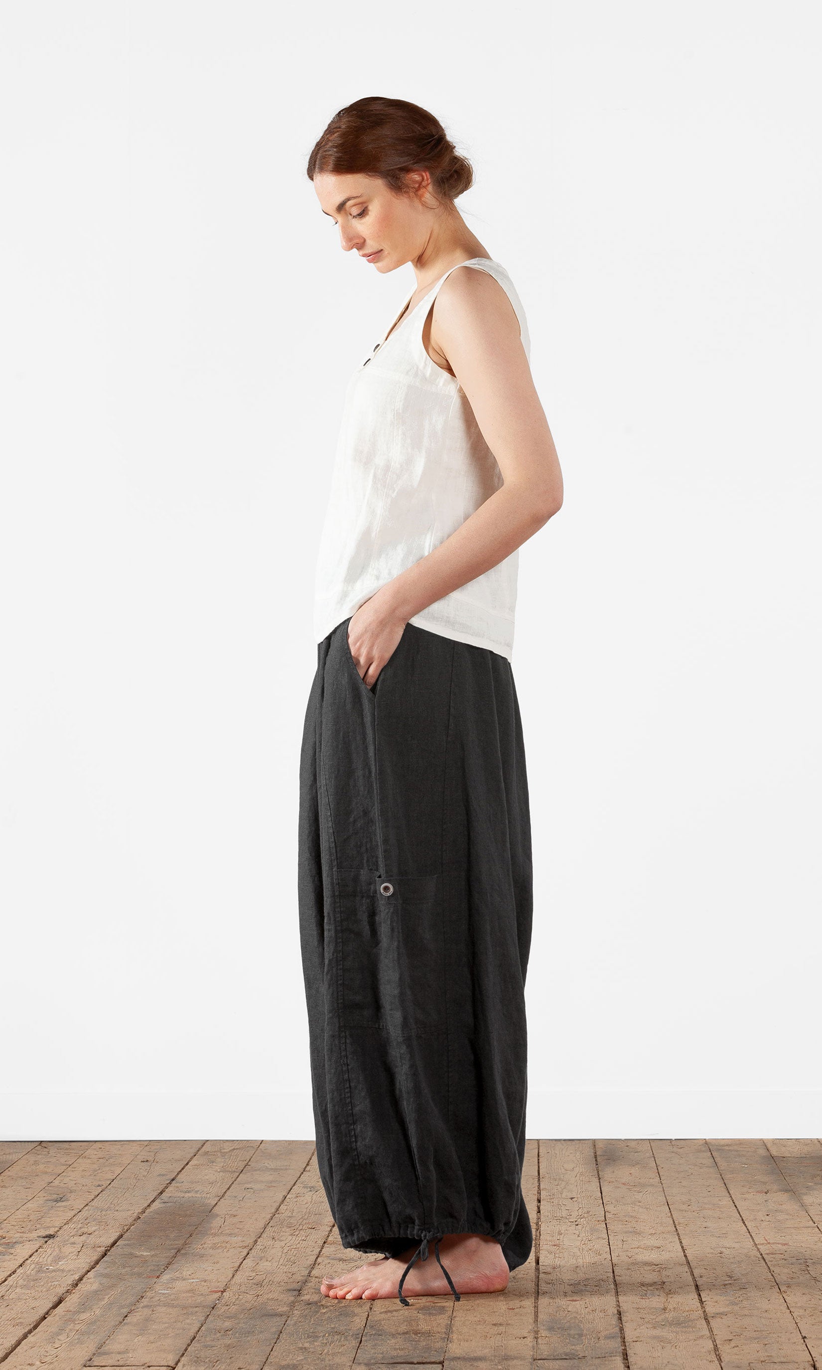Straight tank top with buttons in linen