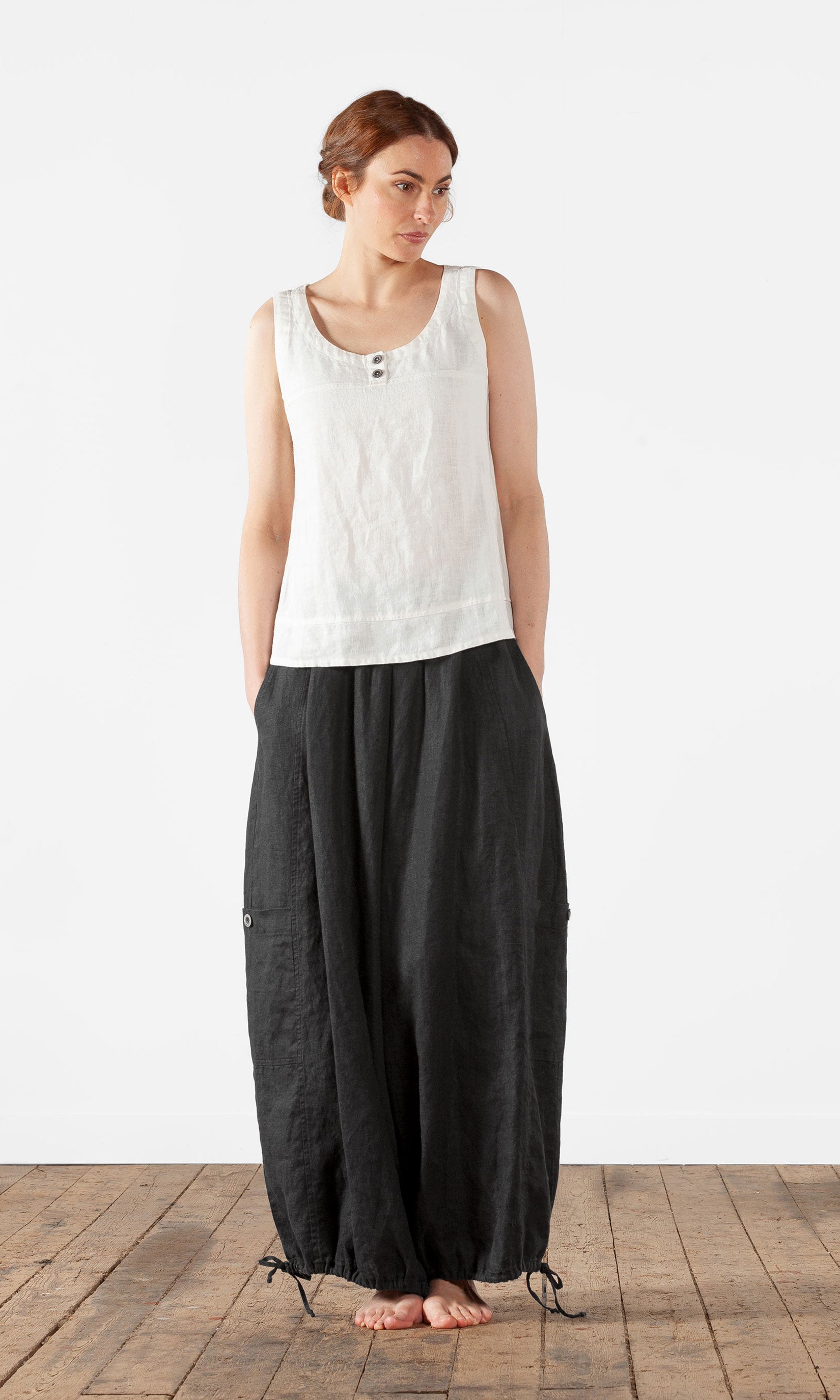 Straight tank top with buttons in linen