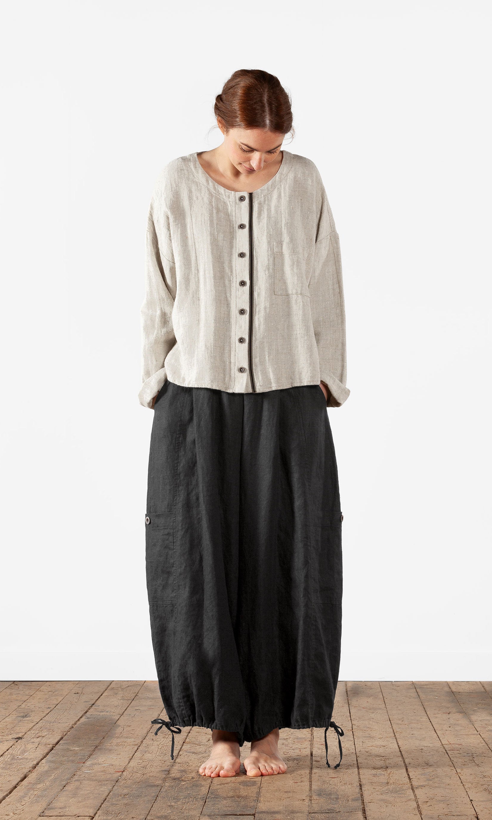 Straight oversized jacket in linen with decorative ribbon