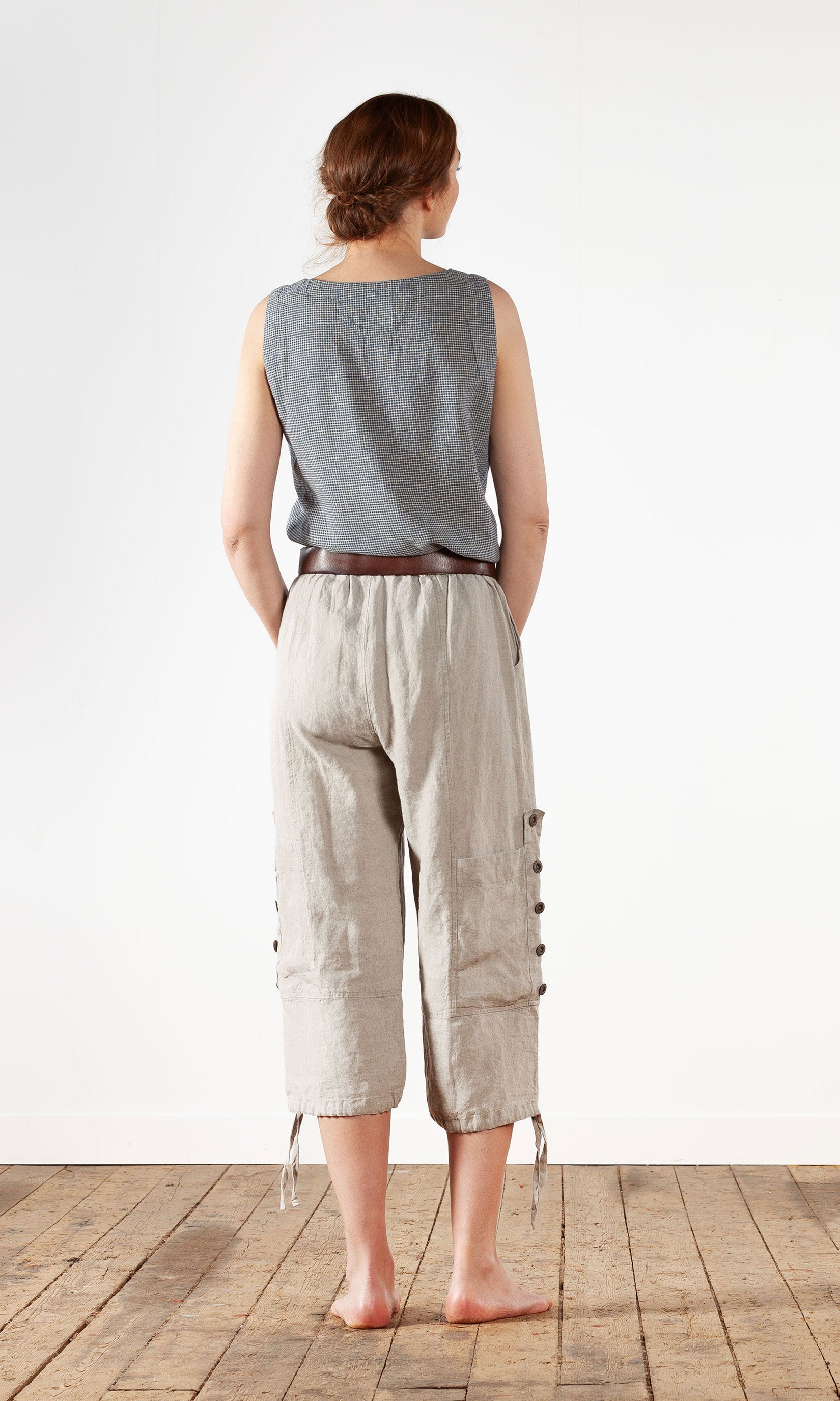  Weite Caprihose aus Leinen