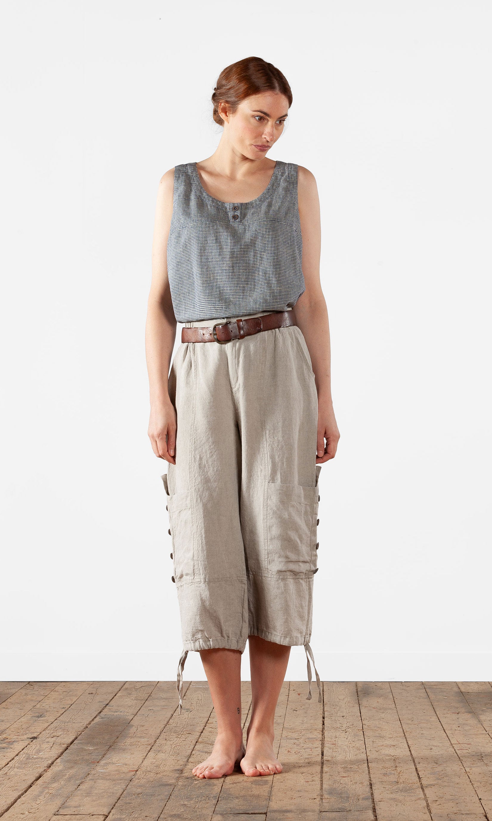  Weite Caprihose aus Leinen