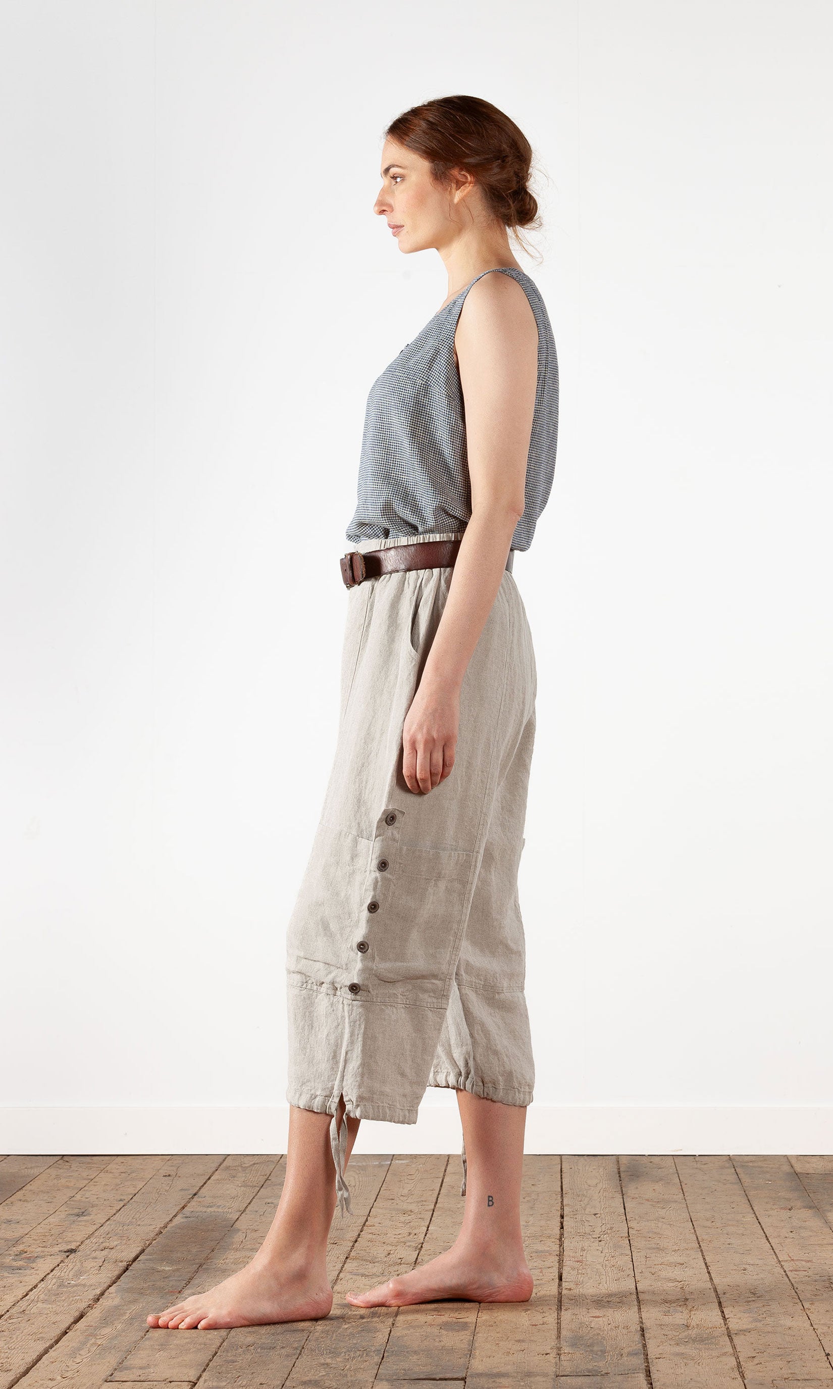  Weite Caprihose aus Leinen