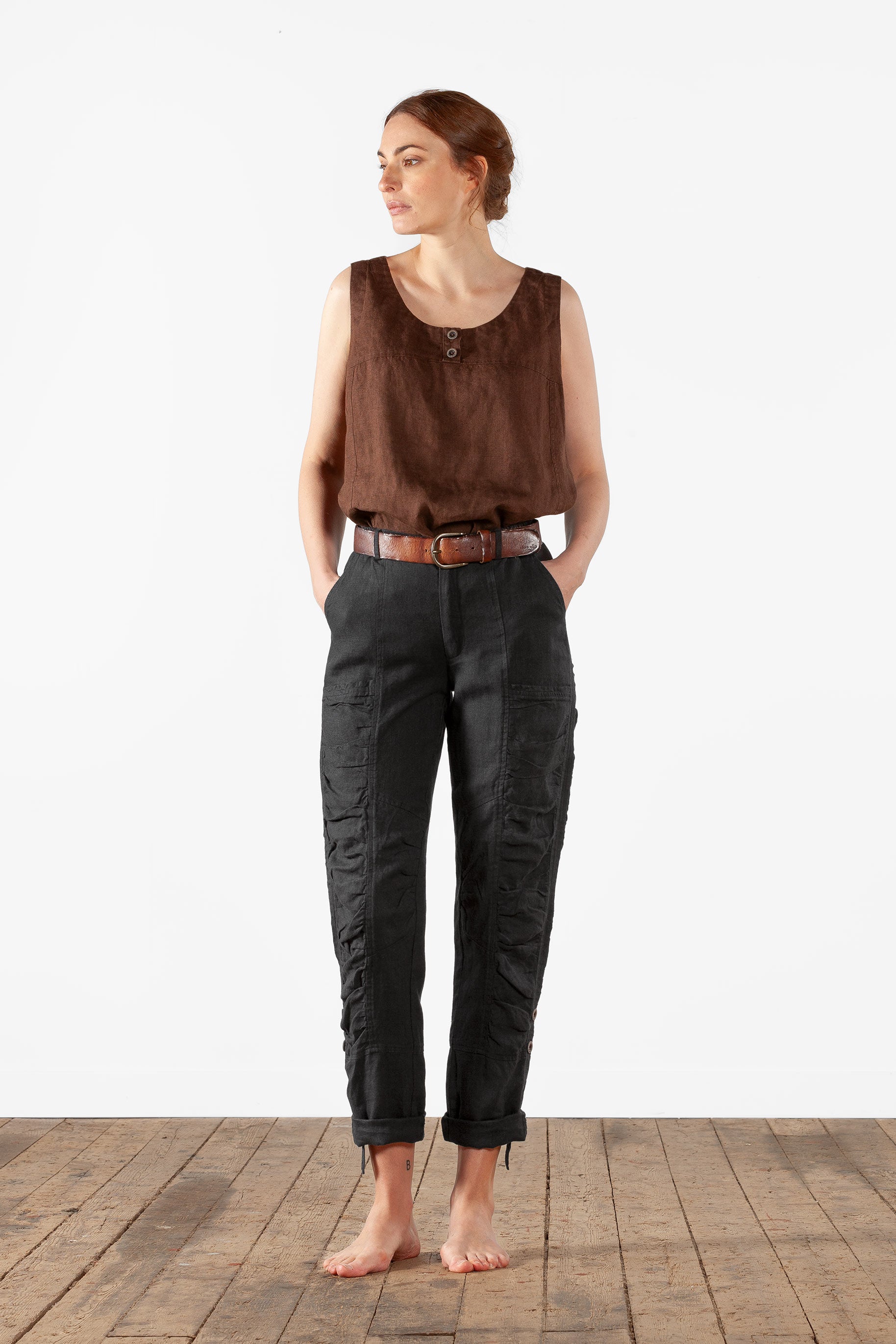 Pleated linen trousers