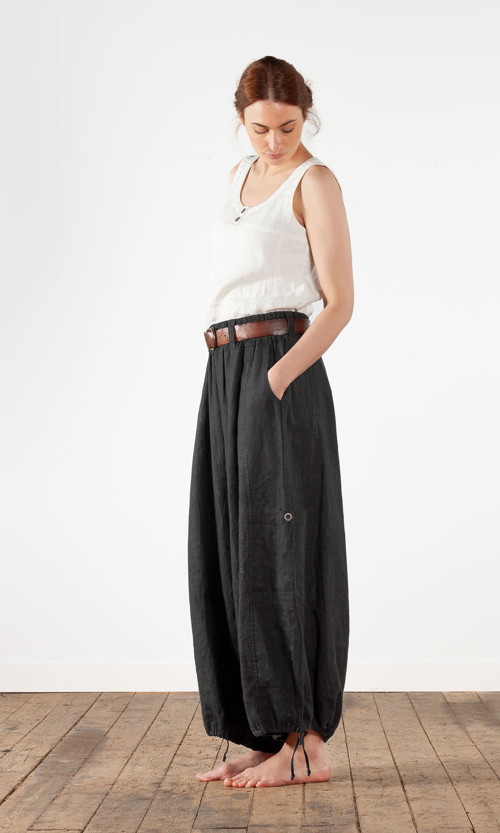 Extra wide linen trousers with drawstring