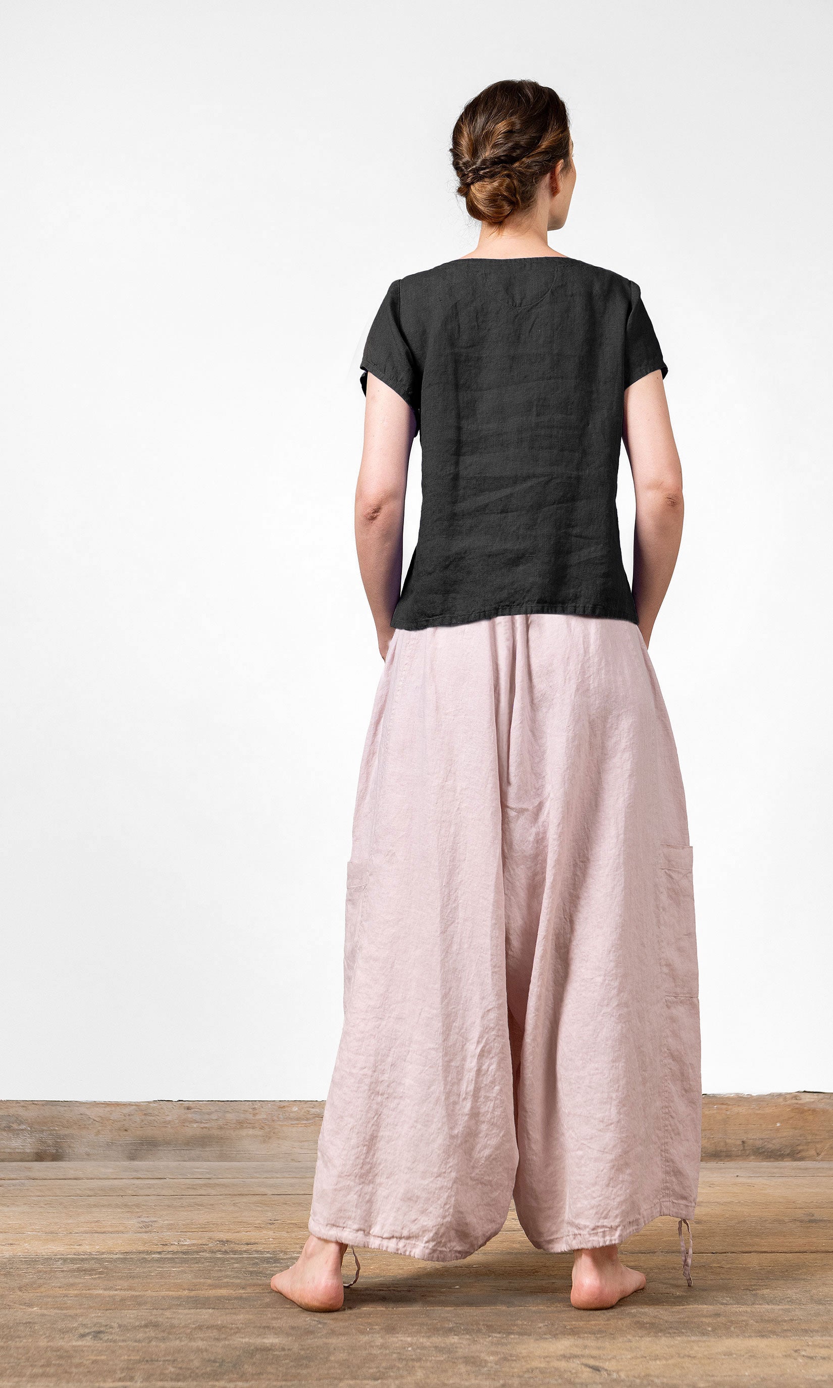 Kurzärmeliges Leinenoberteil mit lockerer Passform und rundem Halsausschnitt