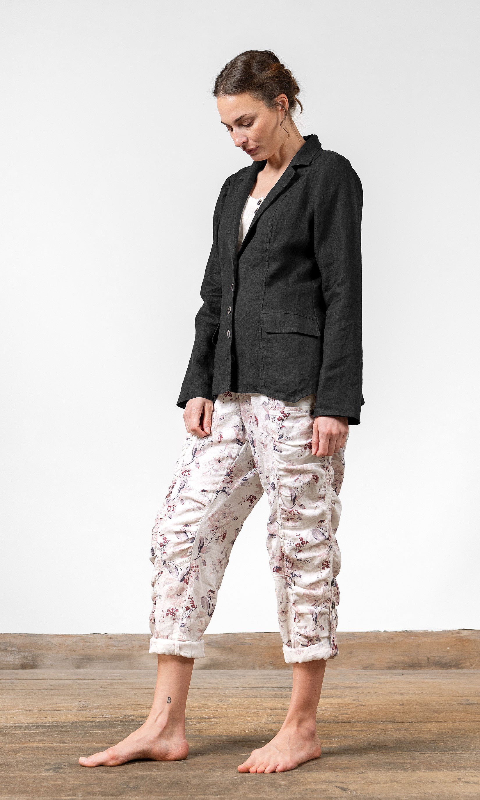 Leinenjacke in klassischer taillierter Form