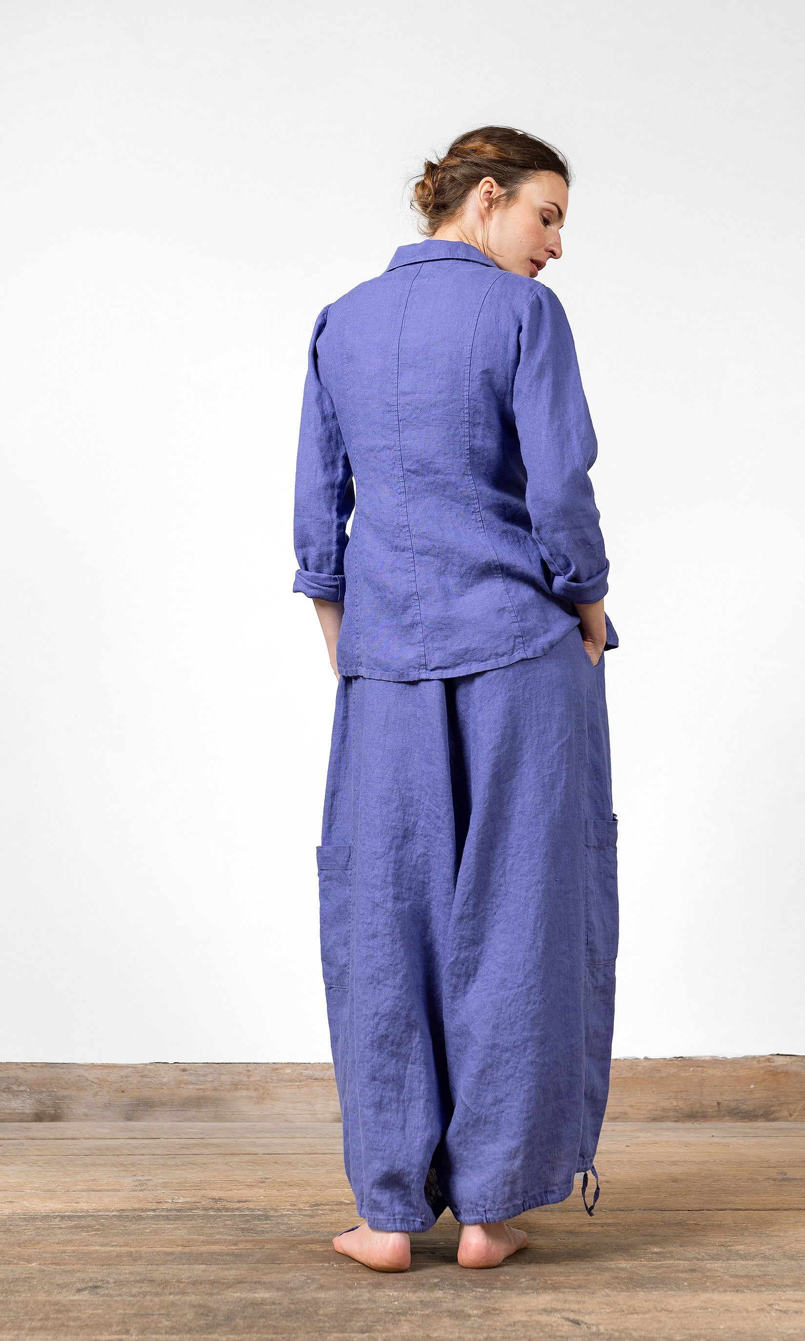 Leinenjacke in klassischer taillierter Form