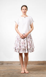 Kurzer Leinenrock mit doppelten, weiten Röcken