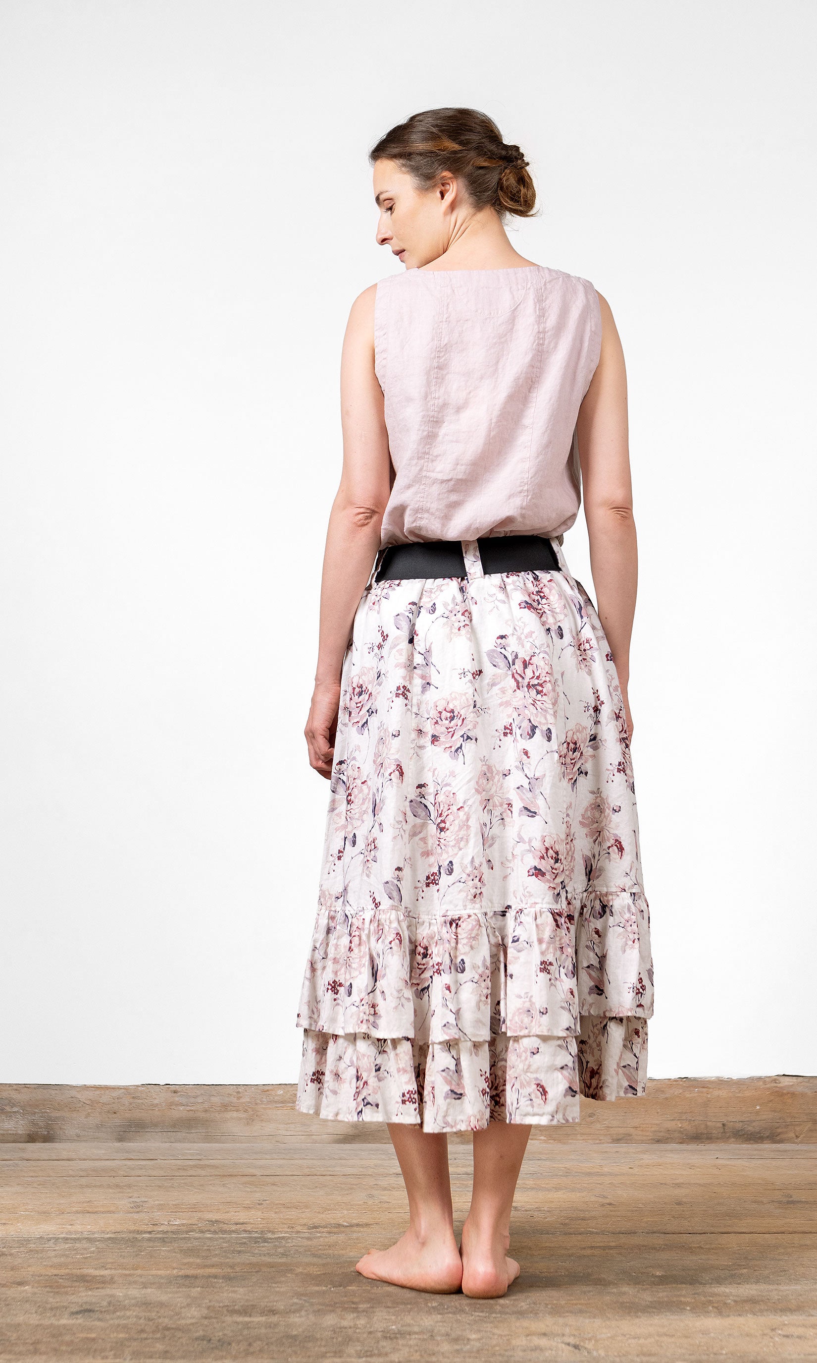 Lång linnekjol med volanger