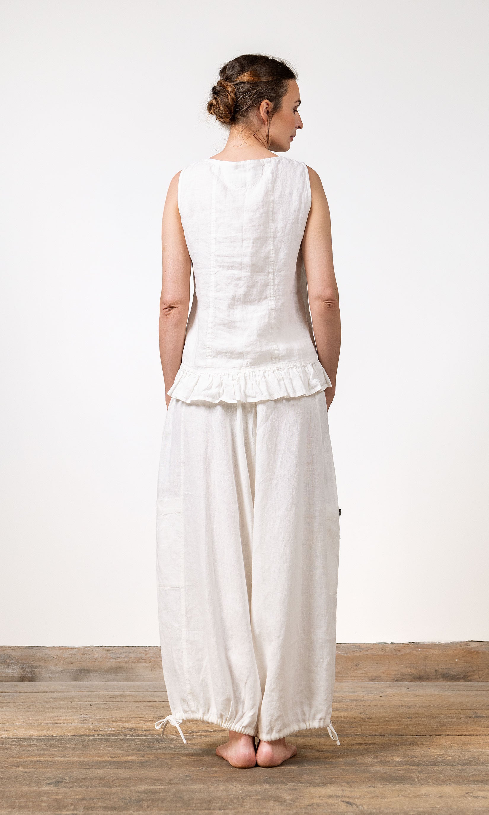 Leinenhose mit Kordelzug und zusätzlicher Weite