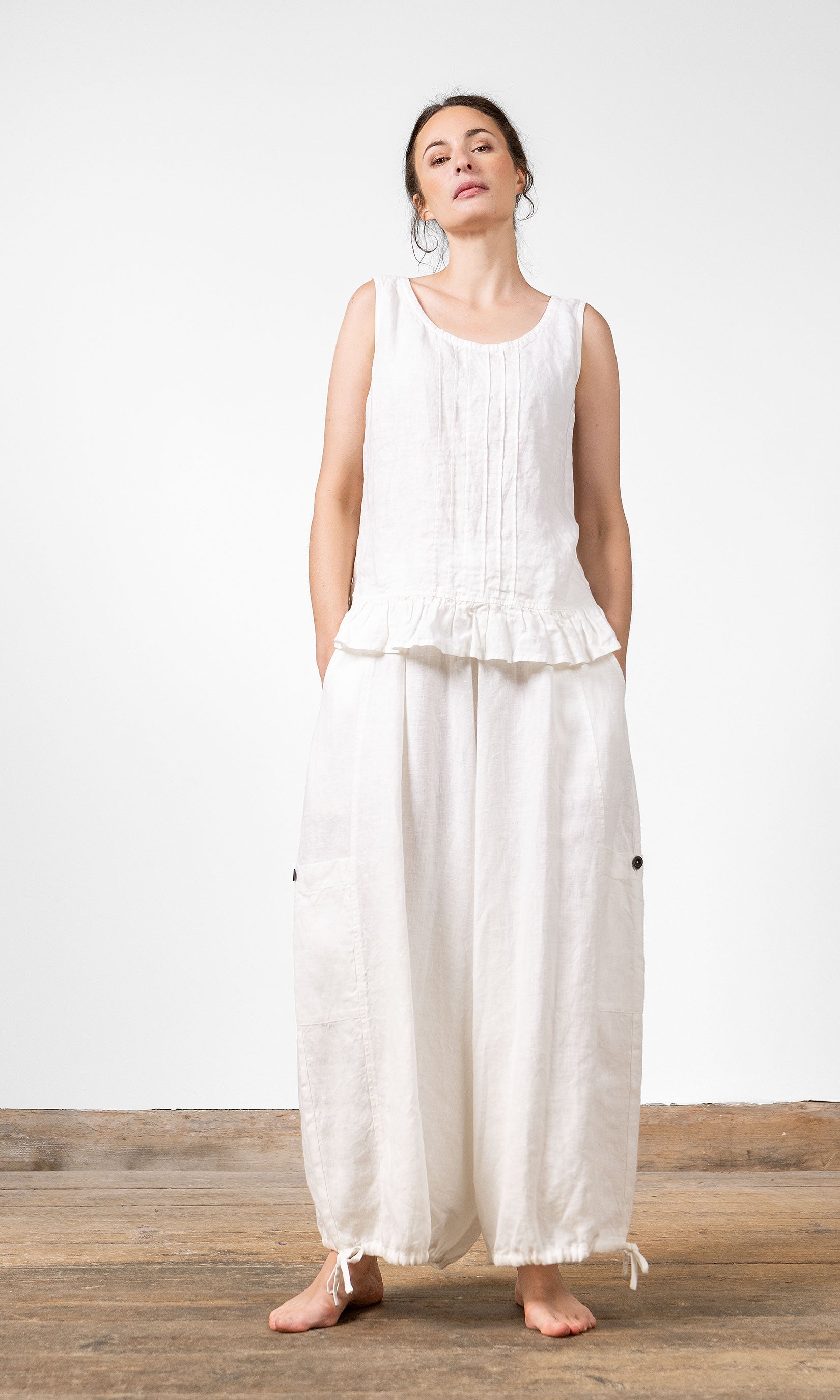 Leinenhose mit Kordelzug und zusätzlicher Weite