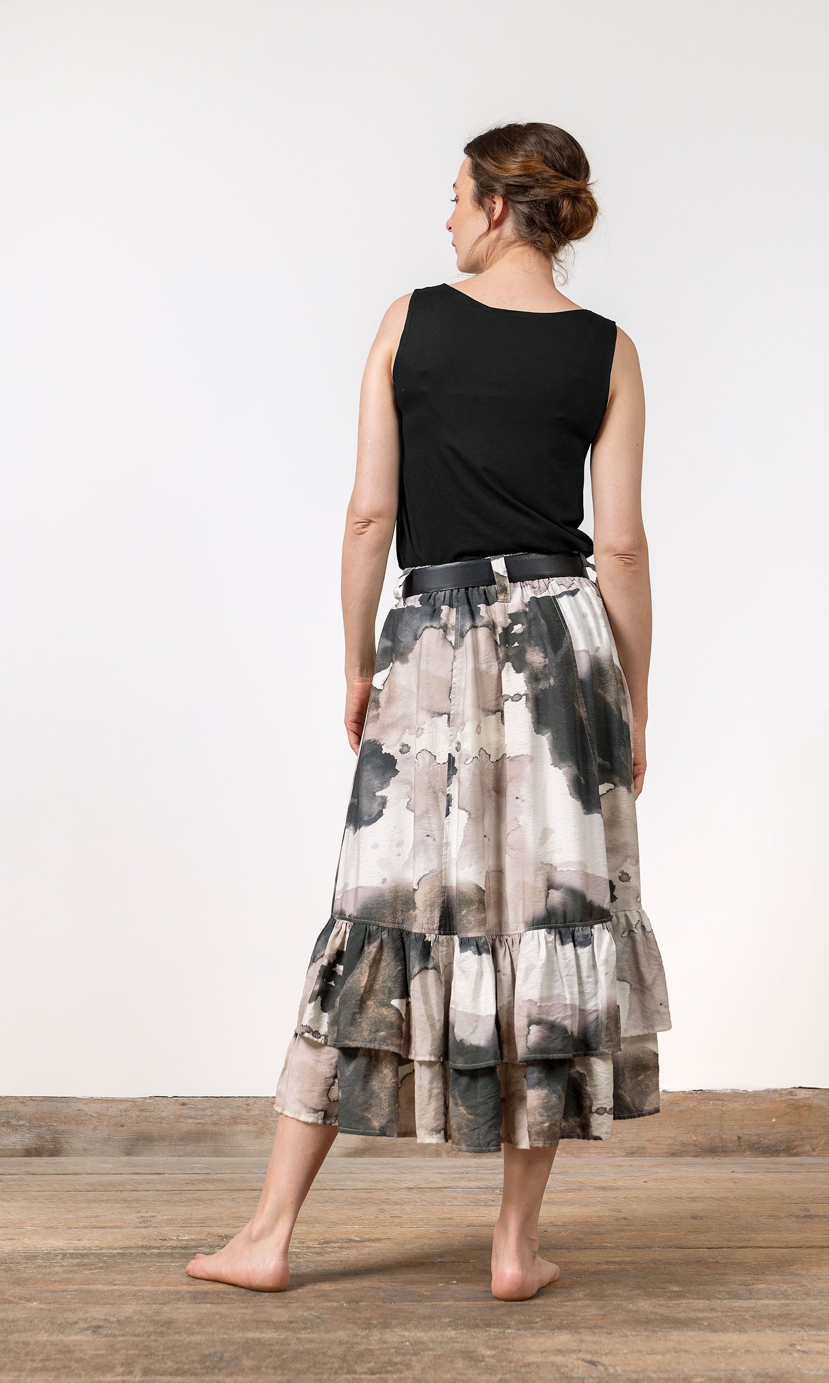 Lång volangkjol i mönstrad viskosmix