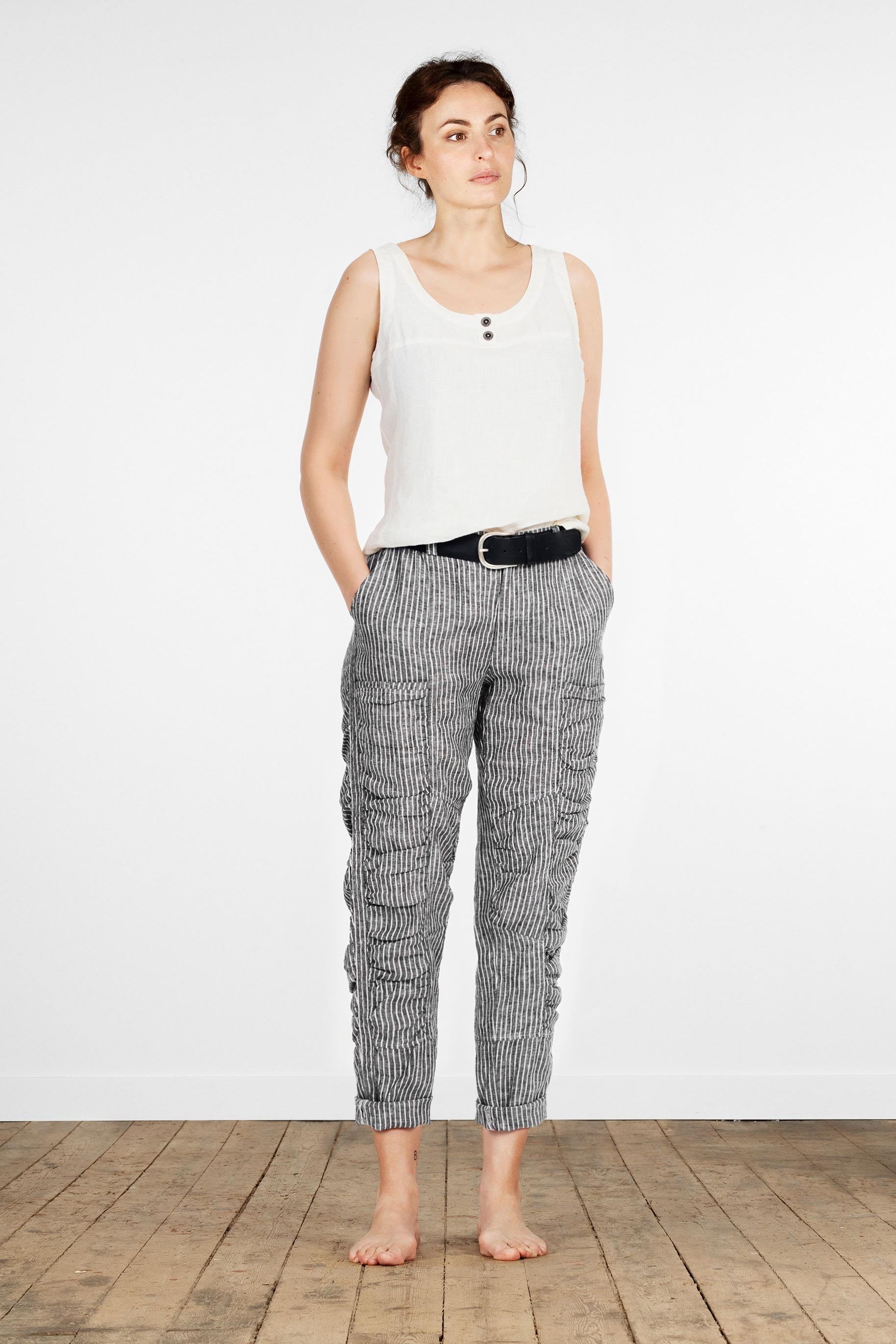 Pleated linen trousers